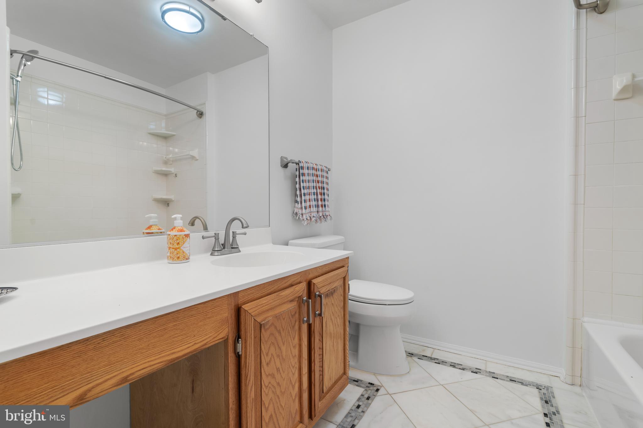 GLYNDON GATE - Residential