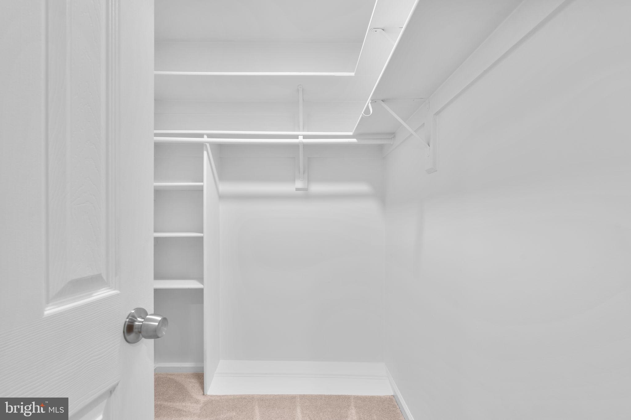 ASHBURTON OAKS - Residential