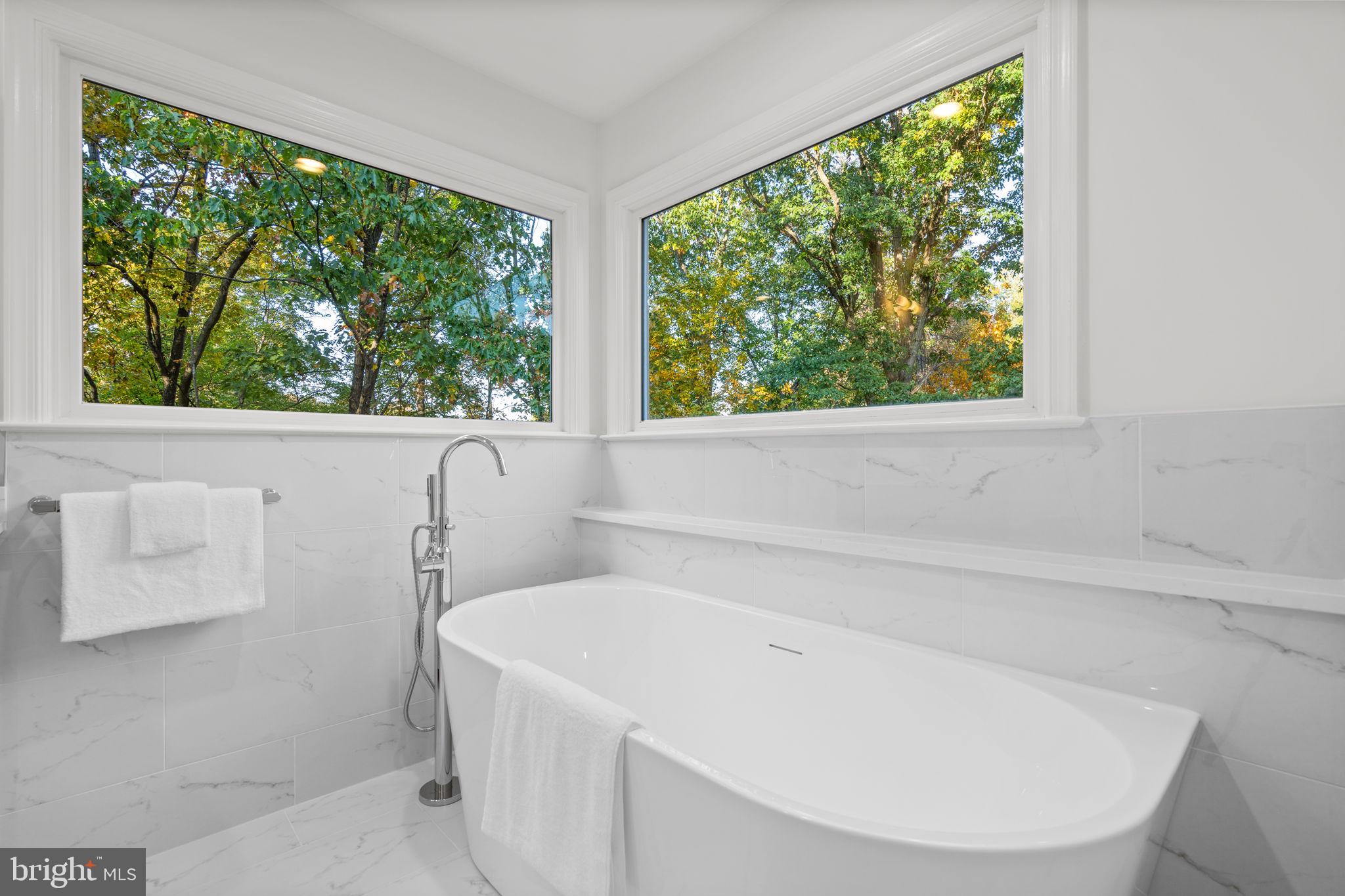 ASHBURTON OAKS - Residential