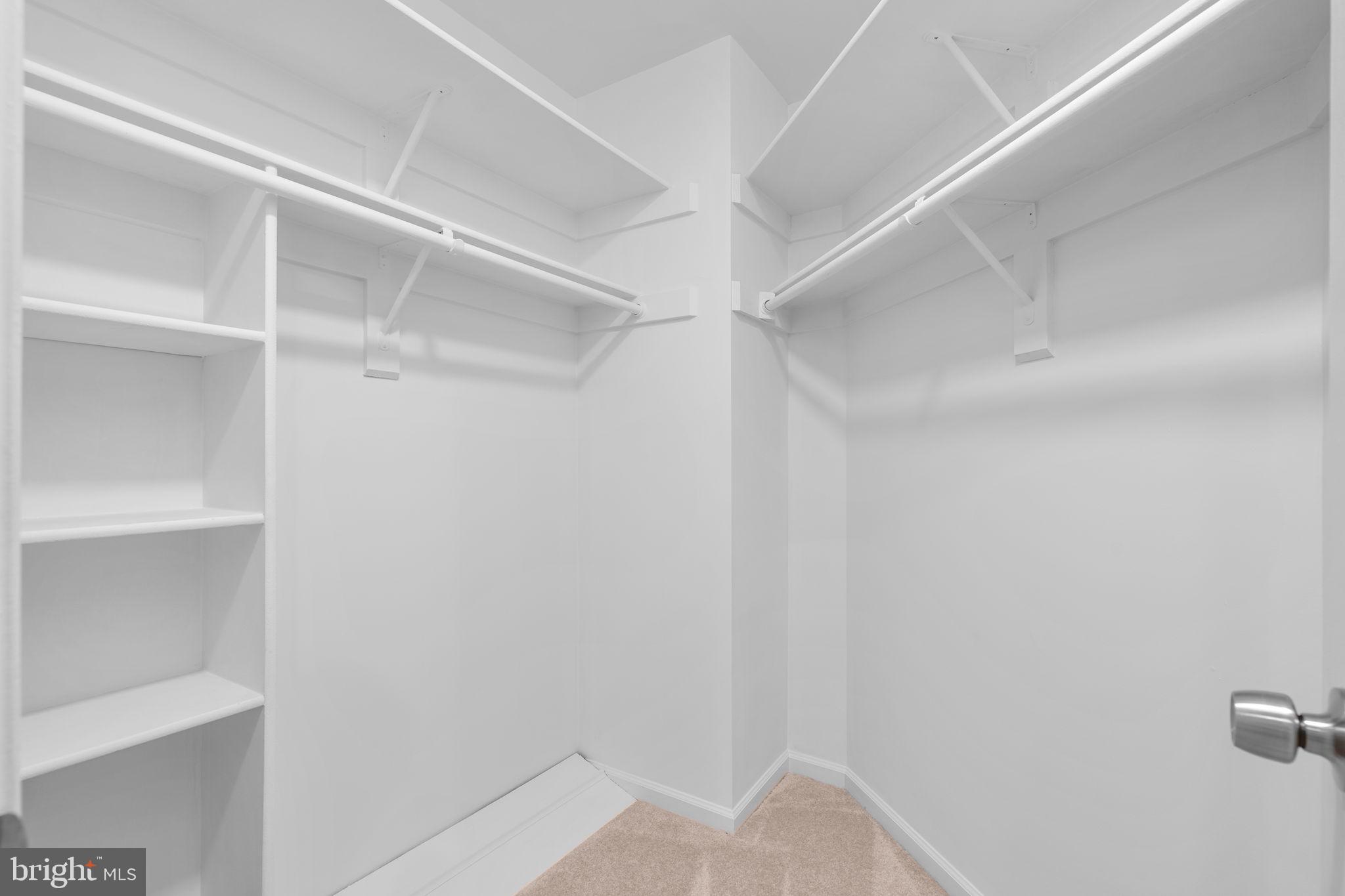 ASHBURTON OAKS - Residential