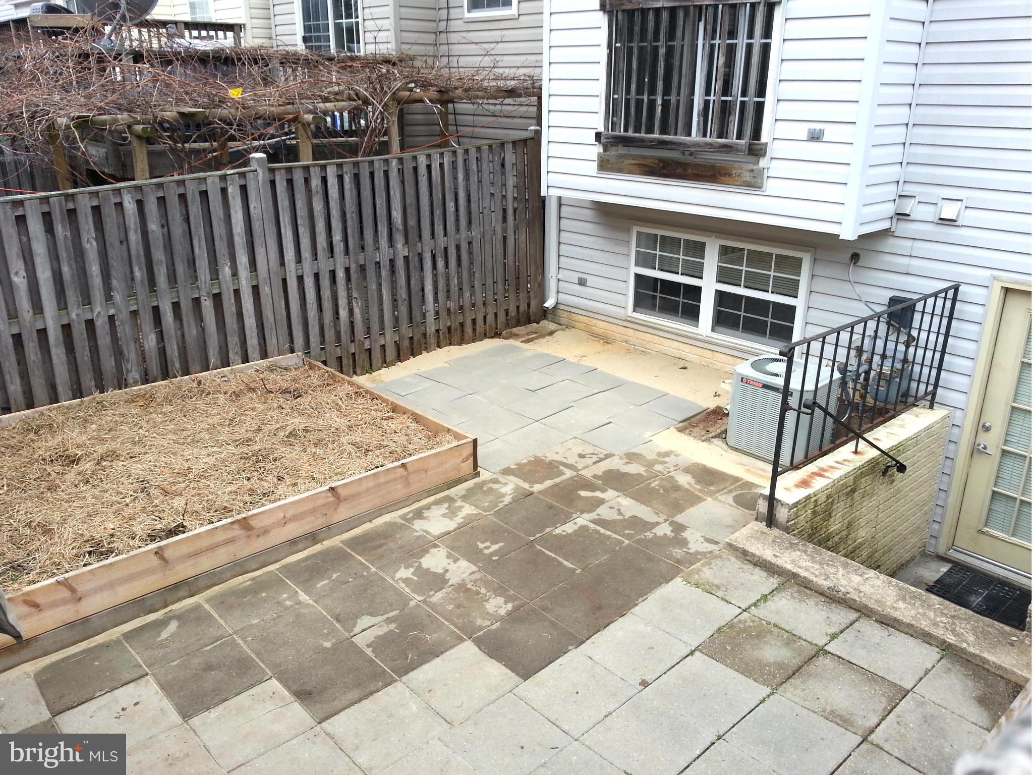 BRIDLEWOOD - Residential Lease