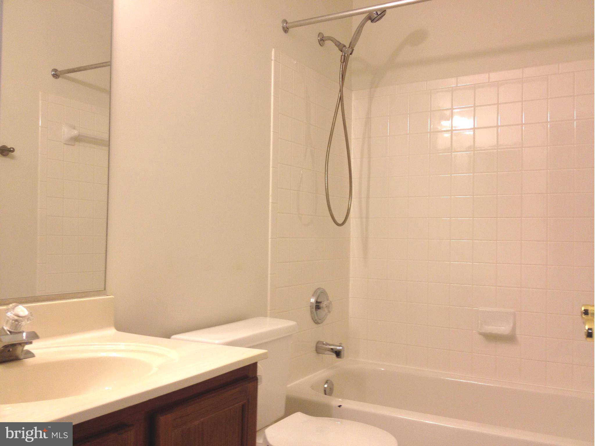 BRIDLEWOOD - Residential Lease