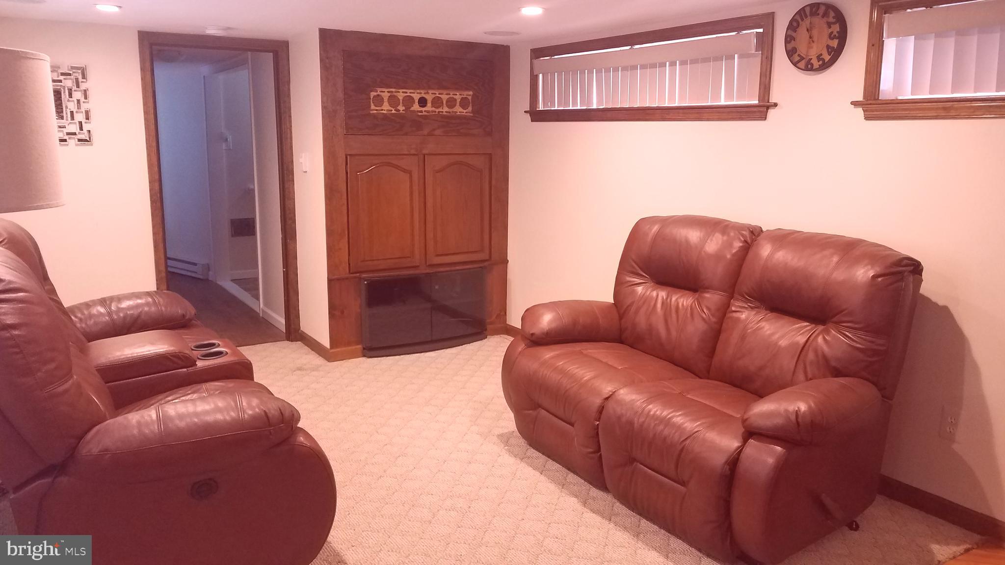 HILLANDALE HOMES - Residential