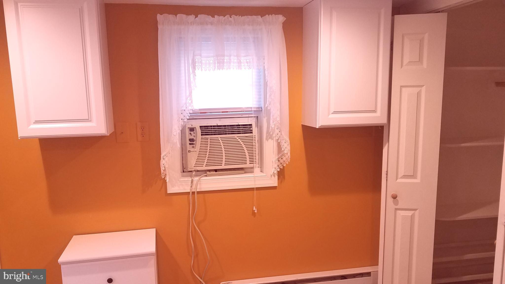 HILLANDALE HOMES - Residential