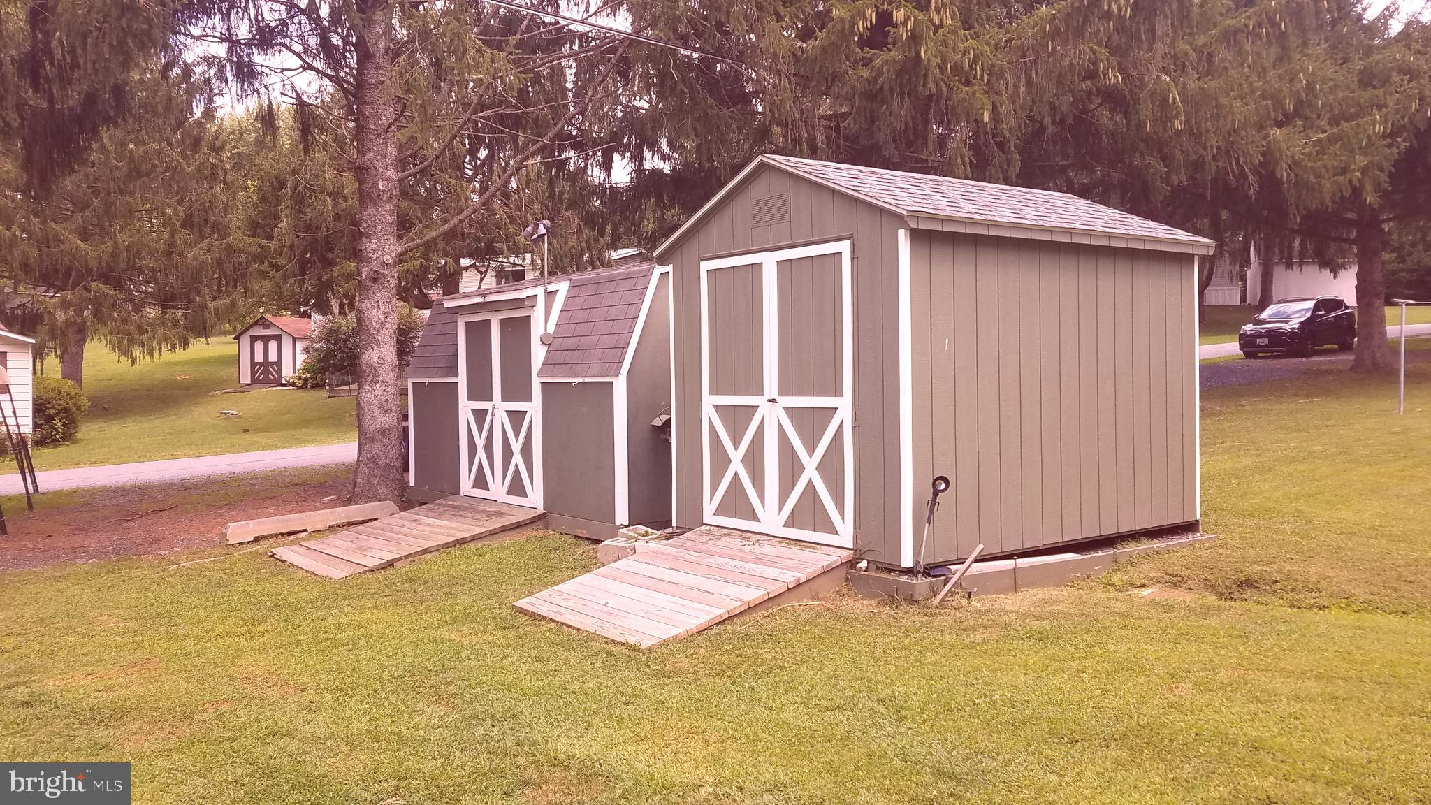 HILLANDALE HOMES - Residential