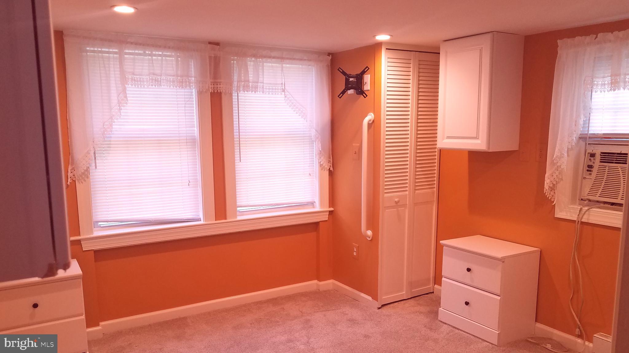 HILLANDALE HOMES - Residential