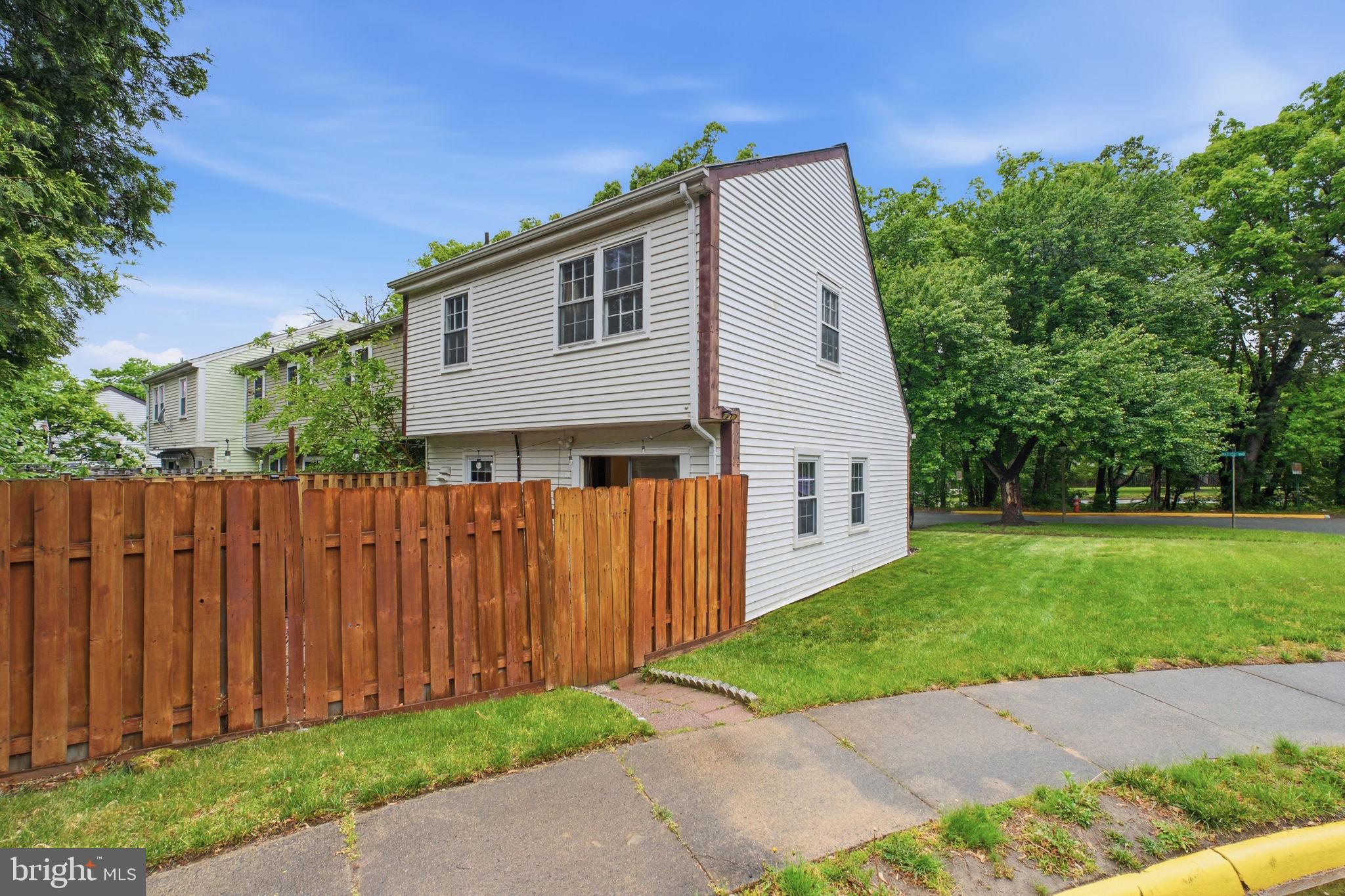 NEWINGTON STATION - Residential