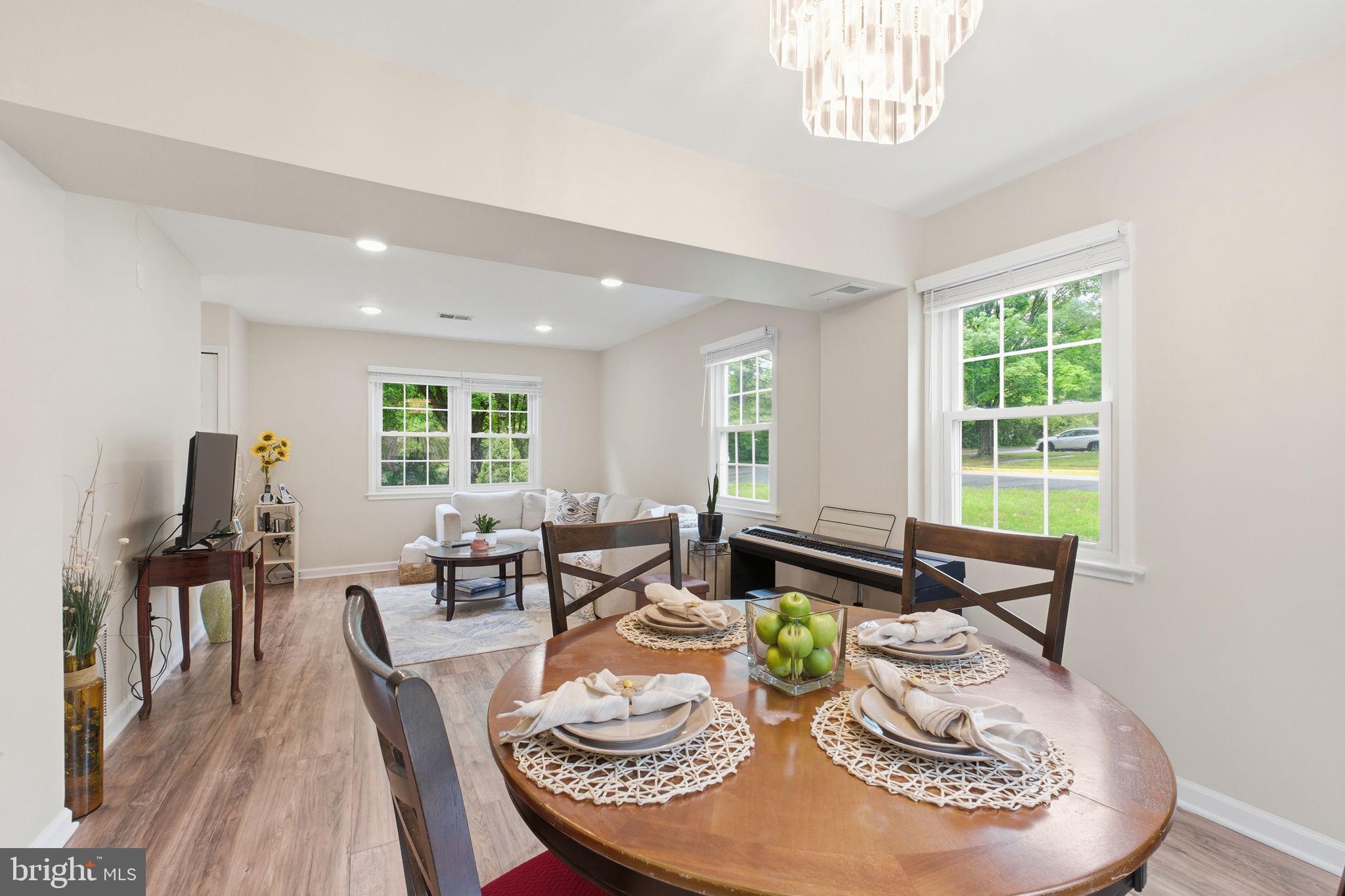 NEWINGTON STATION - Residential