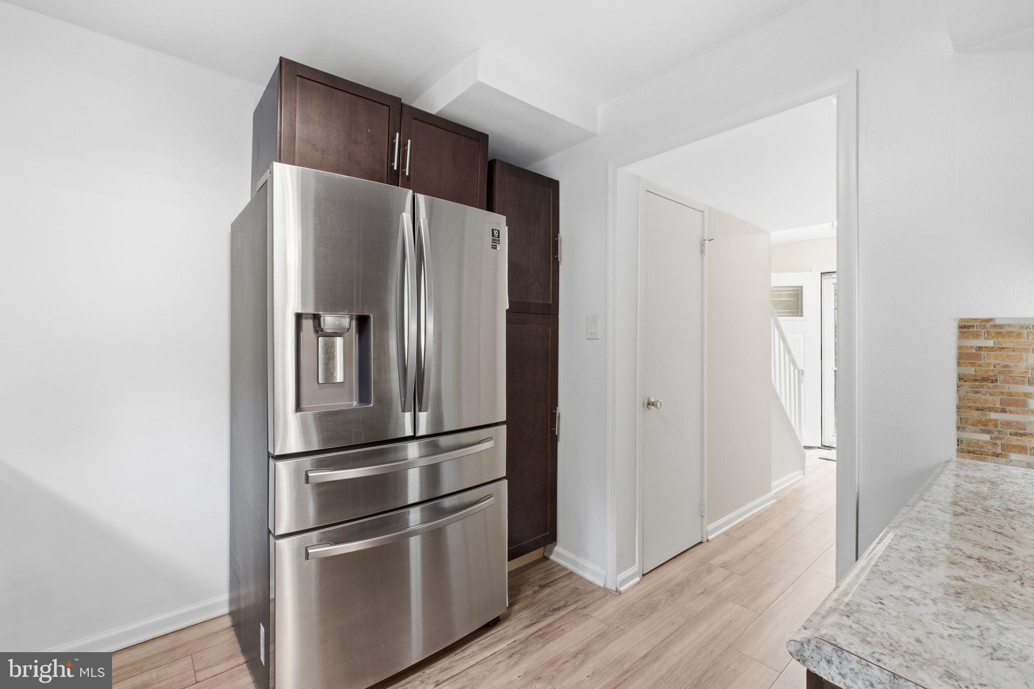 NEWINGTON STATION - Residential
