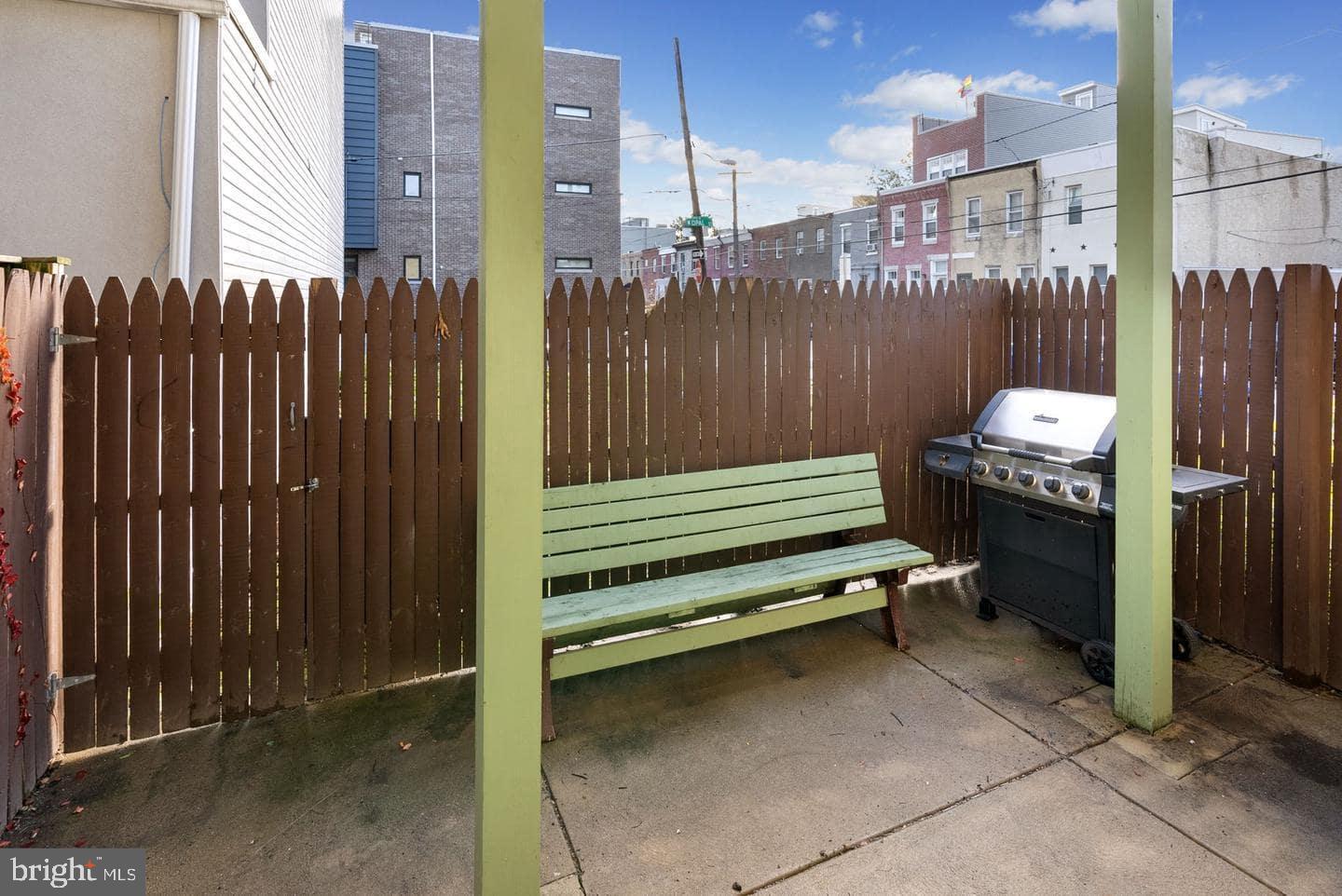 POINT BREEZE - Residential Lease