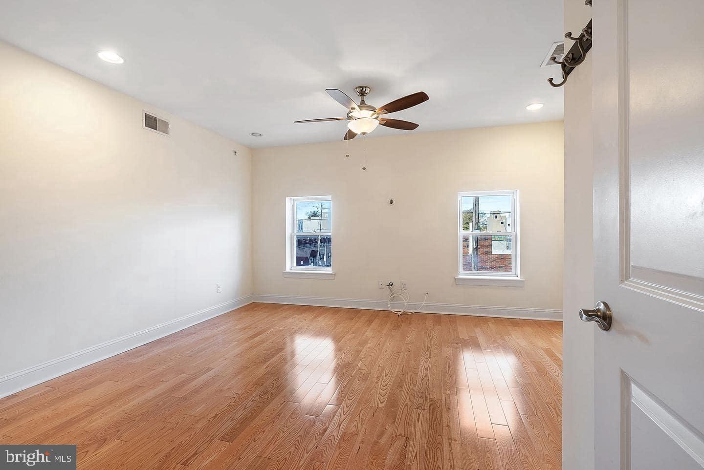 POINT BREEZE - Residential Lease