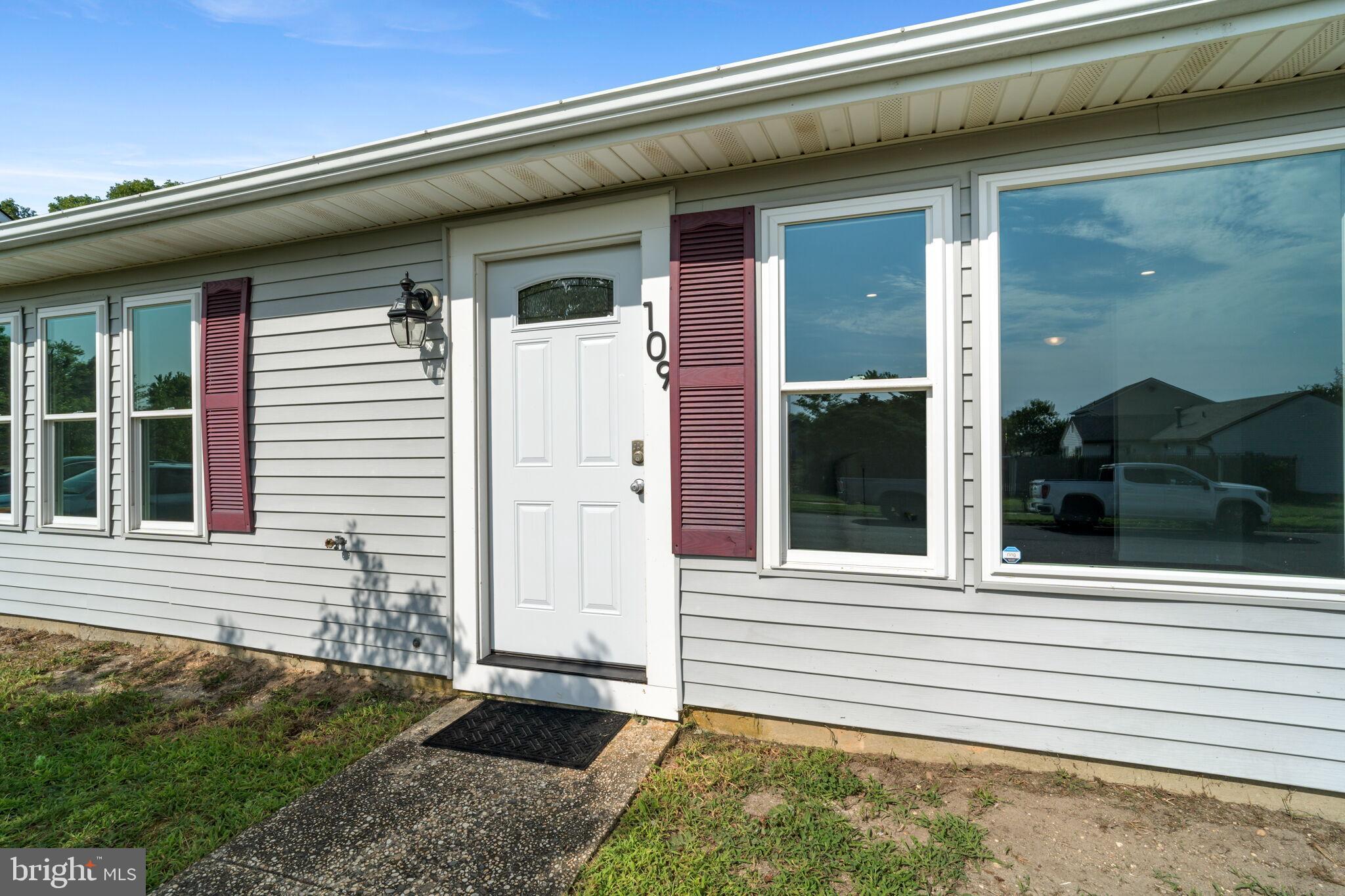 109 SCHOONER AVENUE