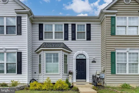 MLS: MDCH2055242