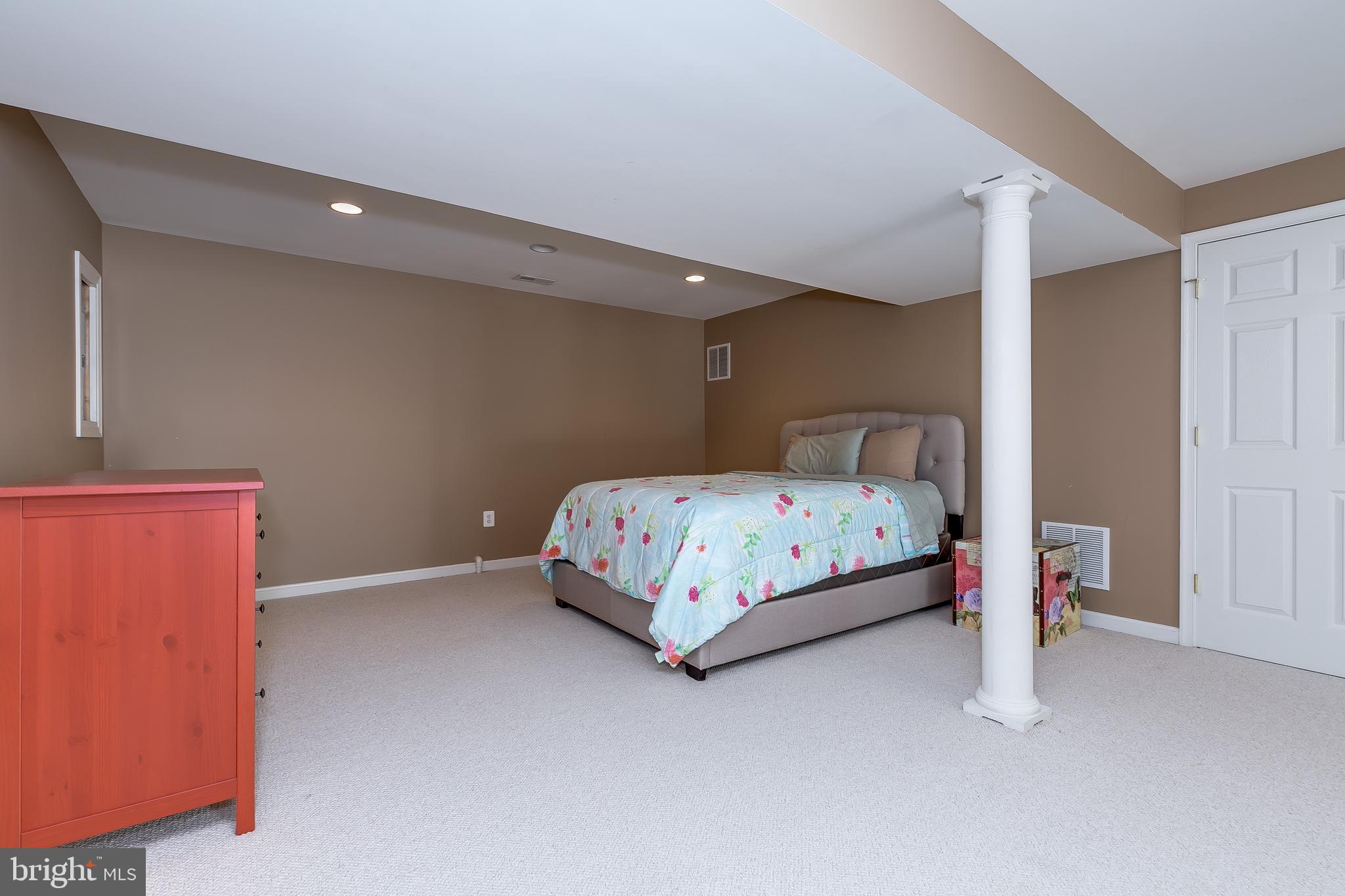 CABIN VILLAGE - Residential