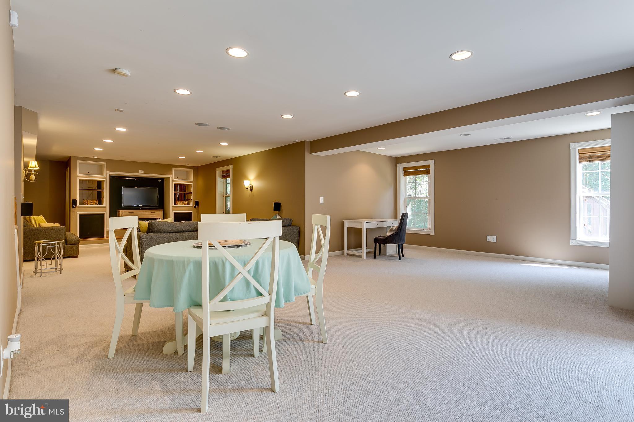 CABIN VILLAGE - Residential