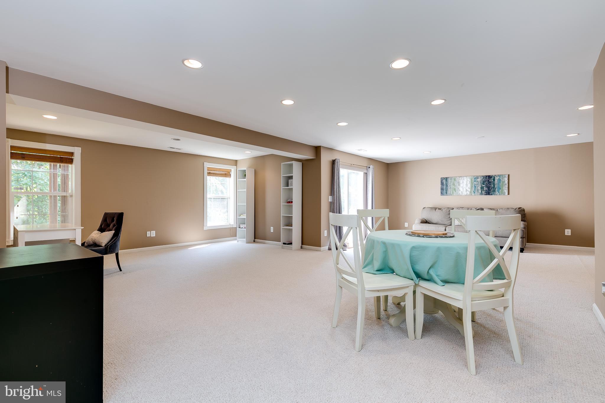 CABIN VILLAGE - Residential