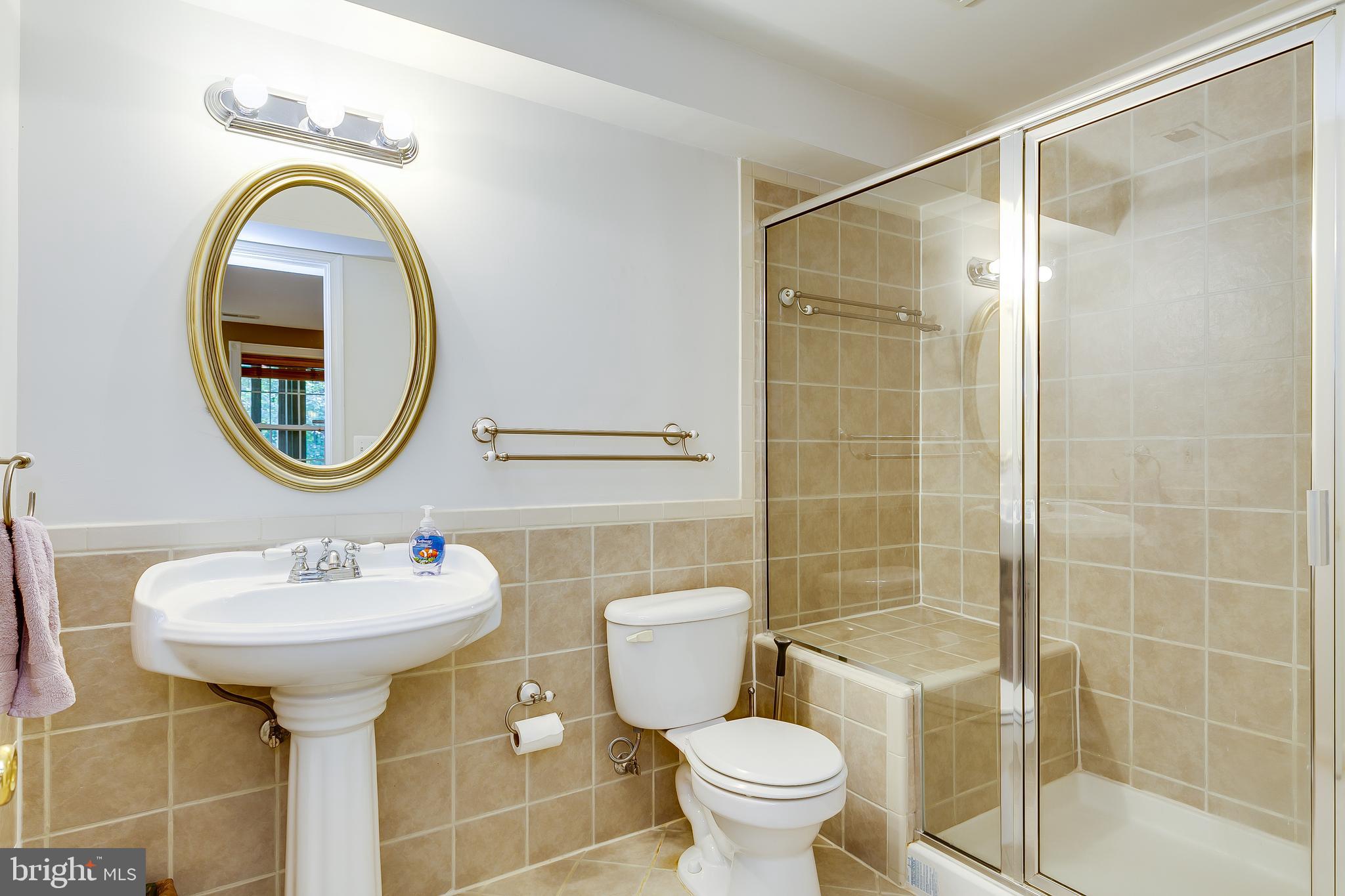 CABIN VILLAGE - Residential