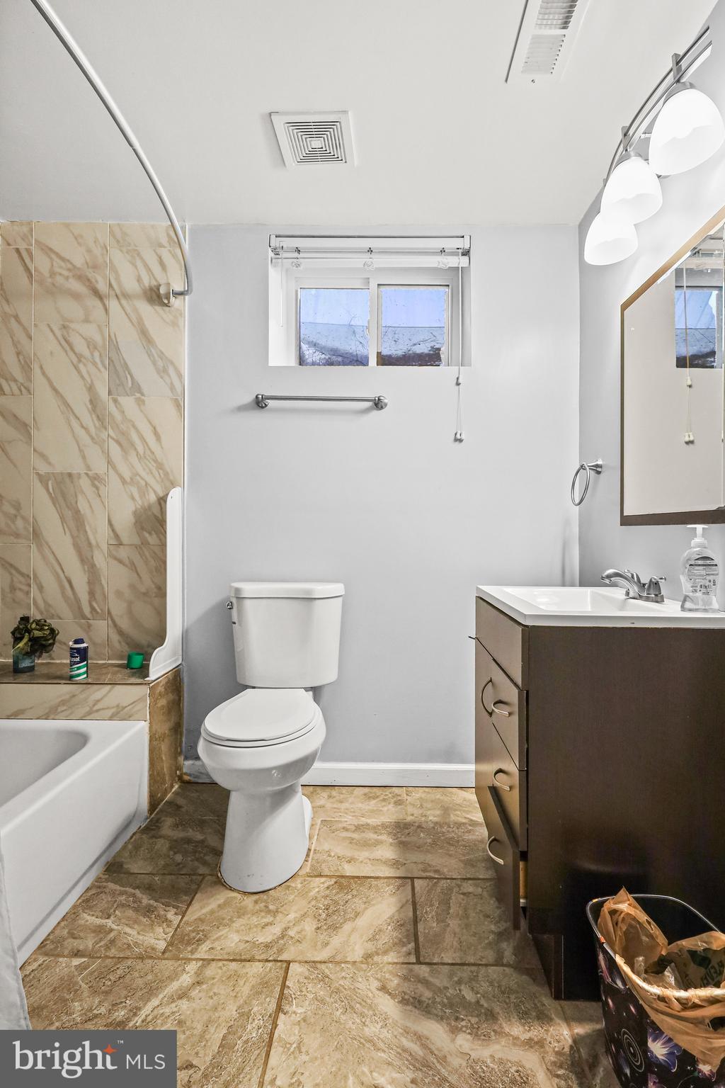 TEMPLE HILLS - Residential