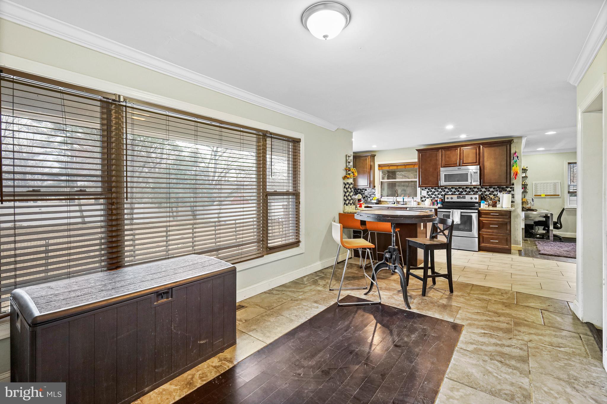 TEMPLE HILLS - Residential