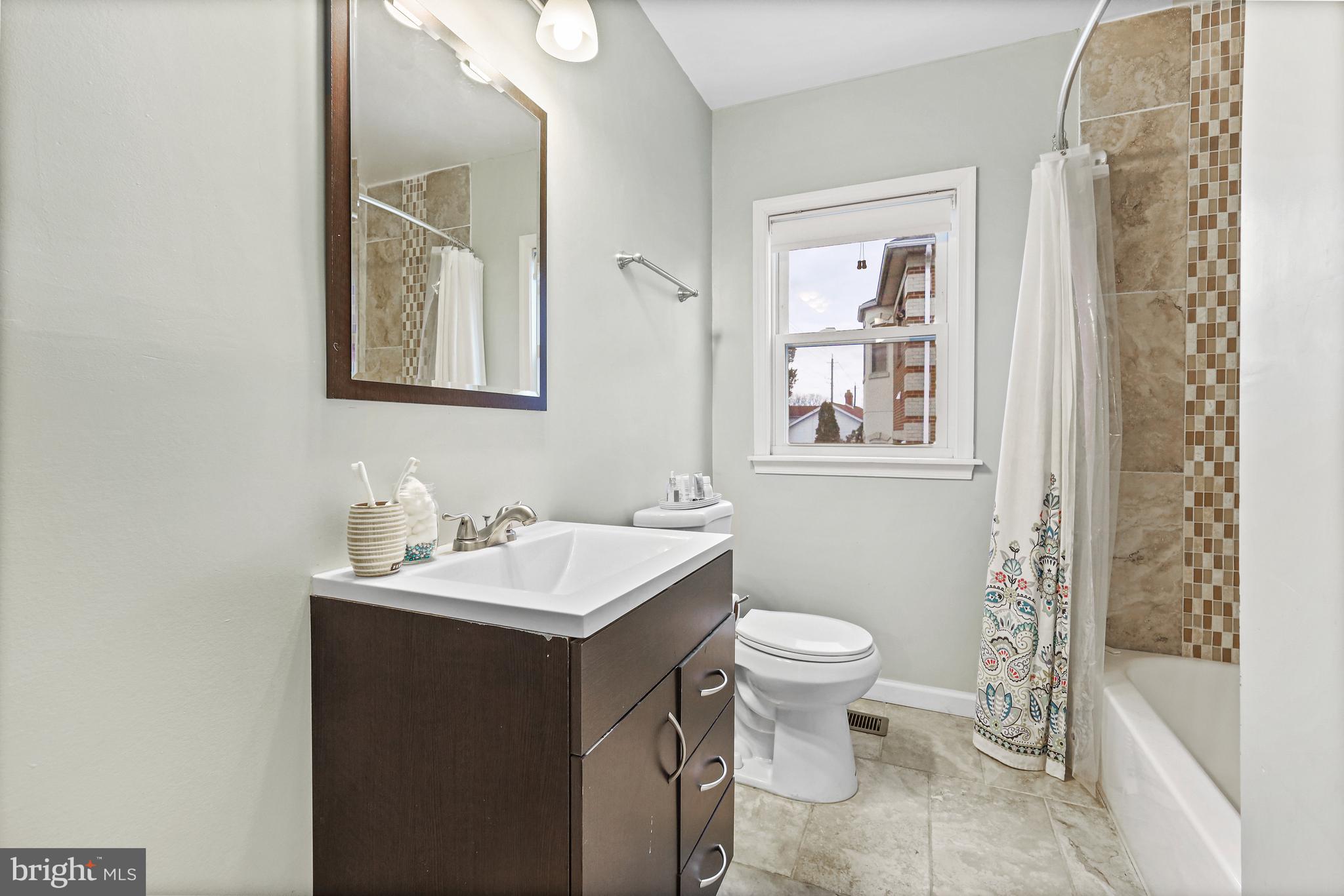 TEMPLE HILLS - Residential