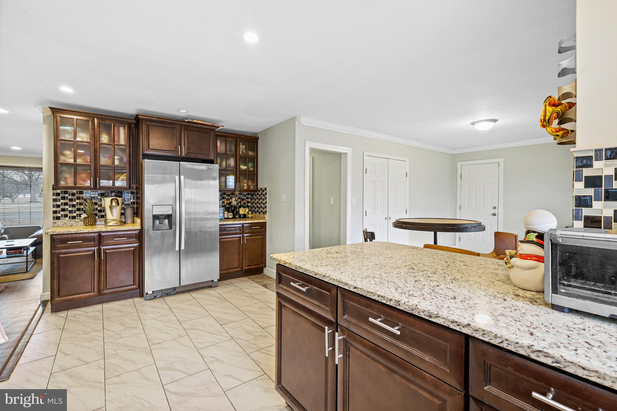 TEMPLE HILLS - Residential