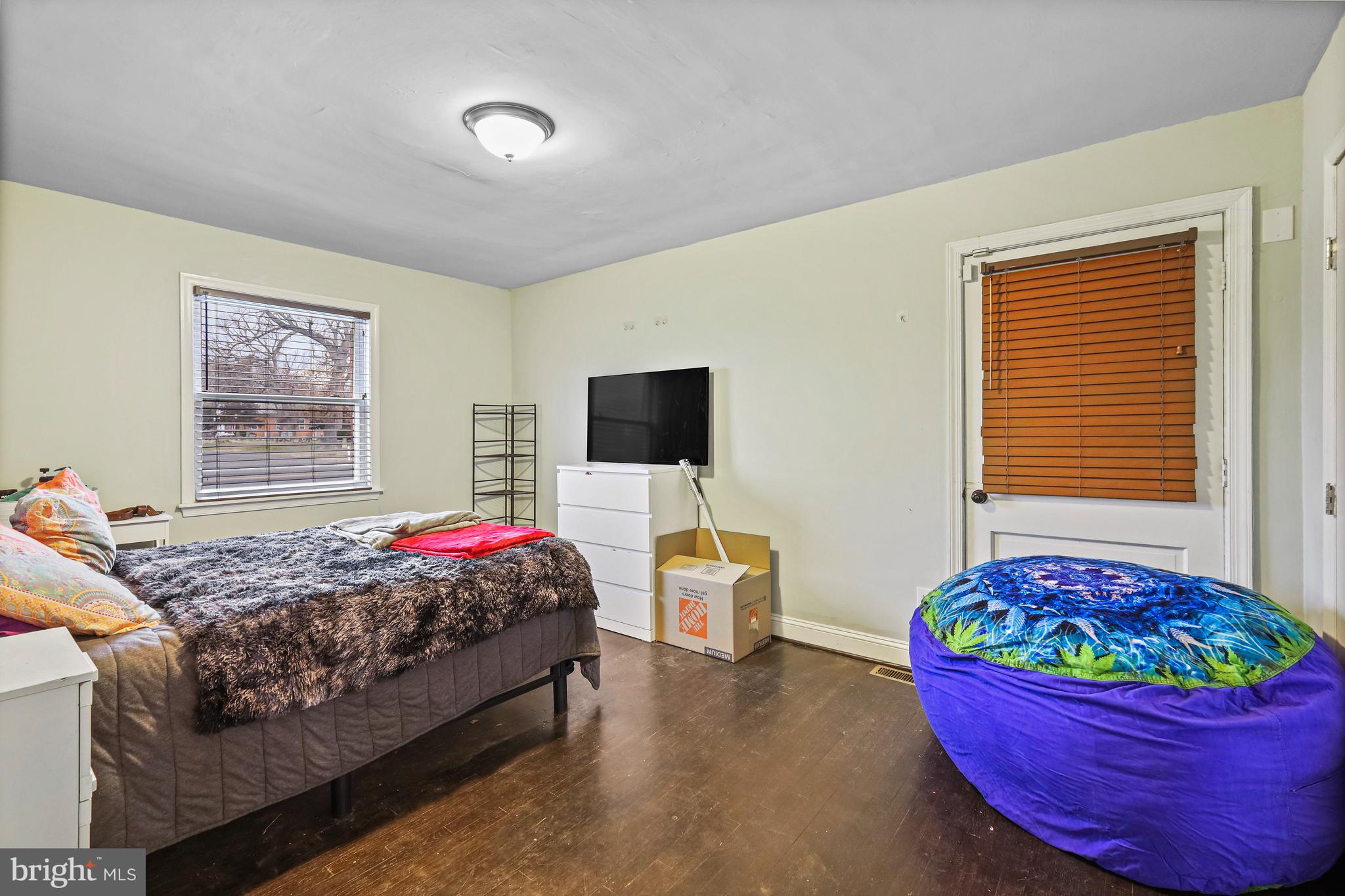 TEMPLE HILLS - Residential