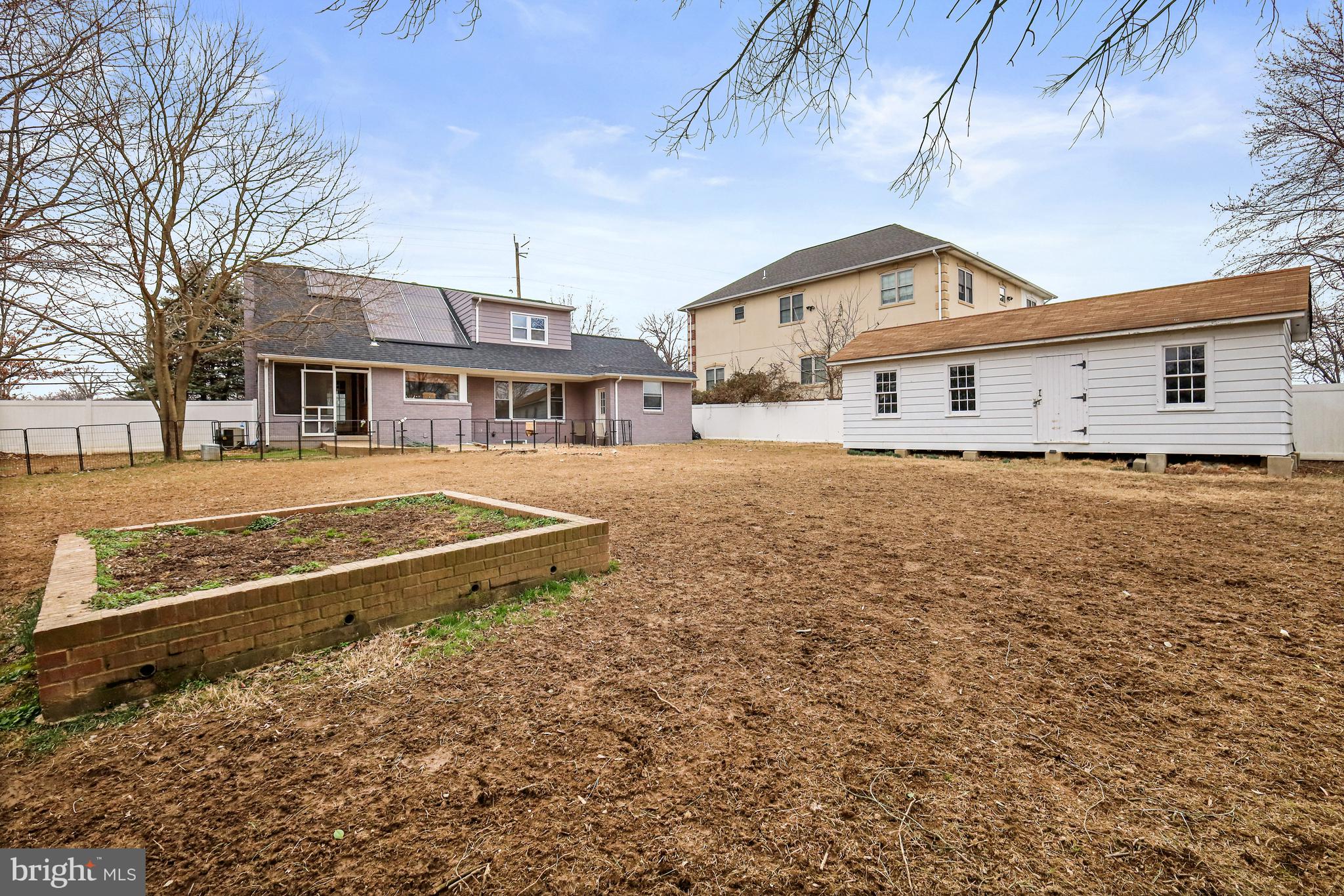 TEMPLE HILLS - Residential