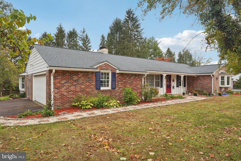 Photo of 1002 Cathill Road, SELLERSVILLE, PA 18960 (MLS # PABU2107284)