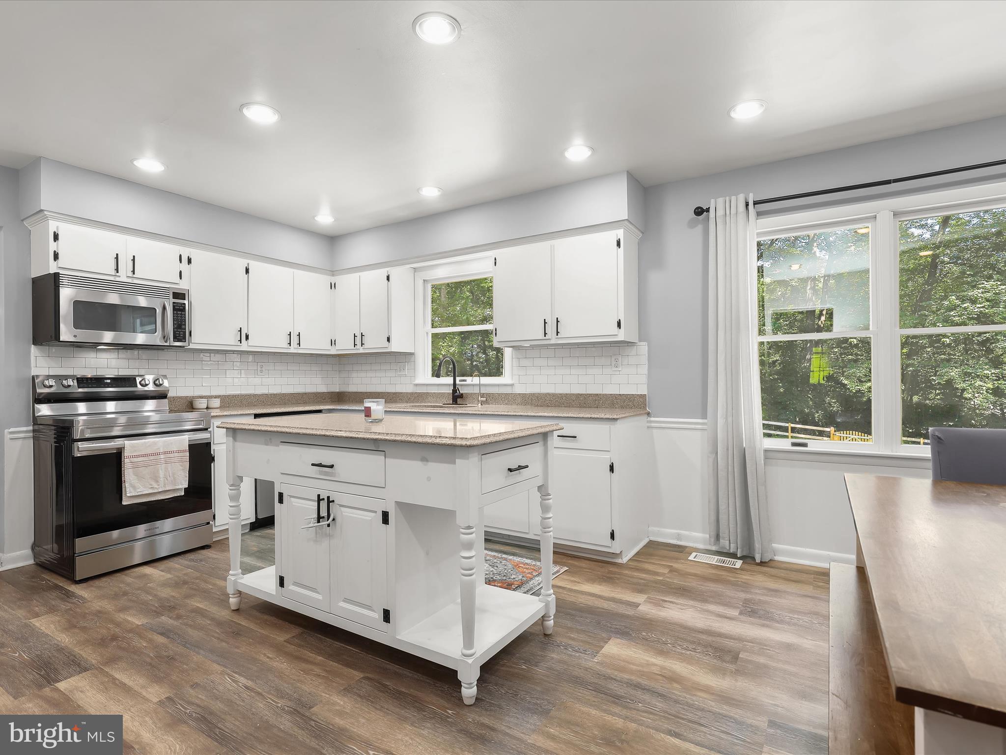 CARROLL ESTATES - Residential