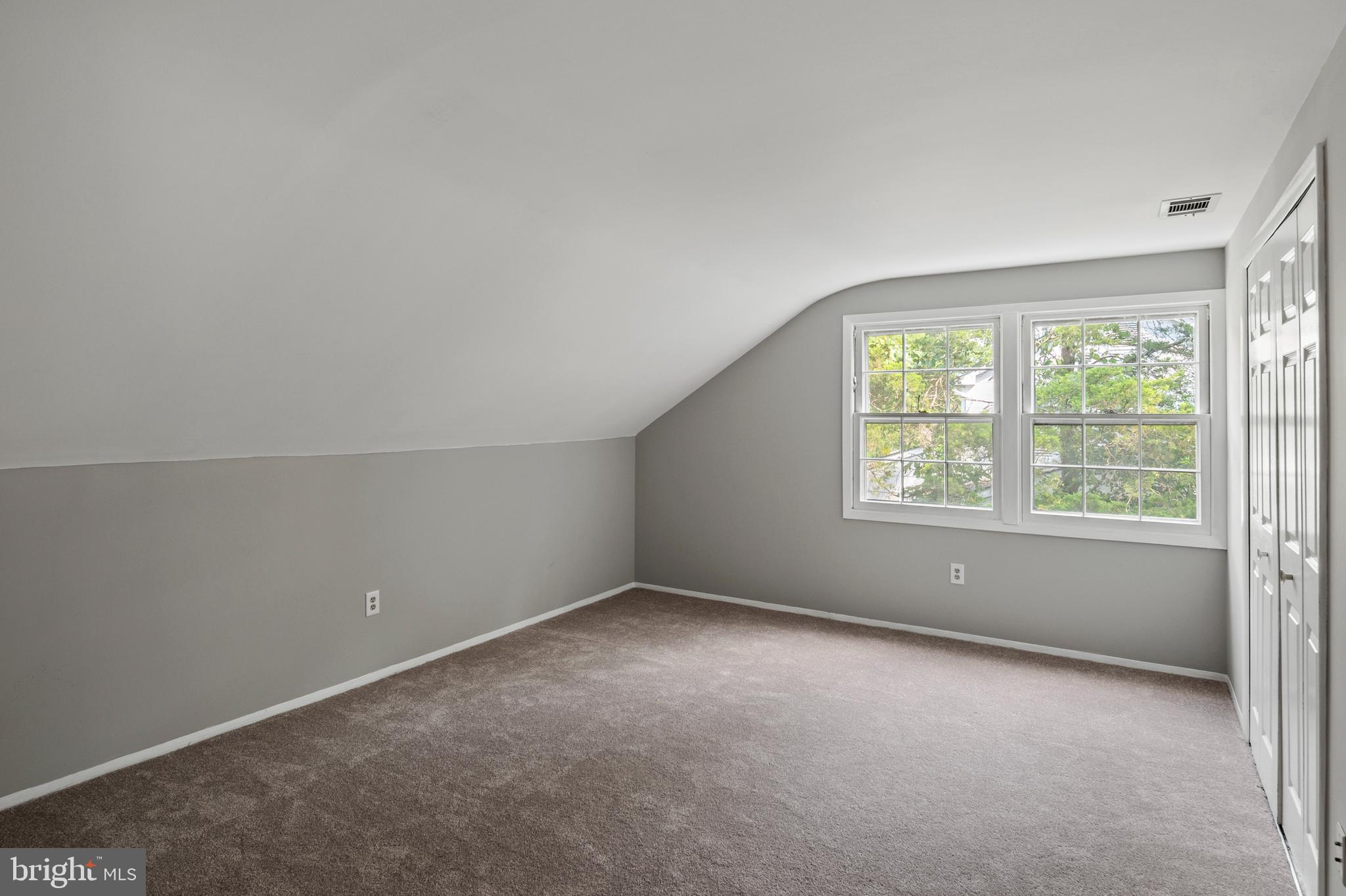 MONTPELIER - Residential