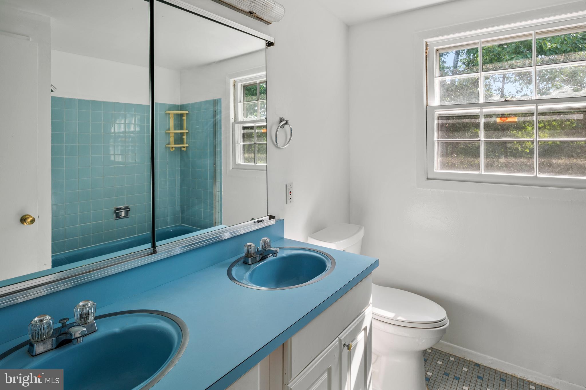 MONTPELIER - Residential