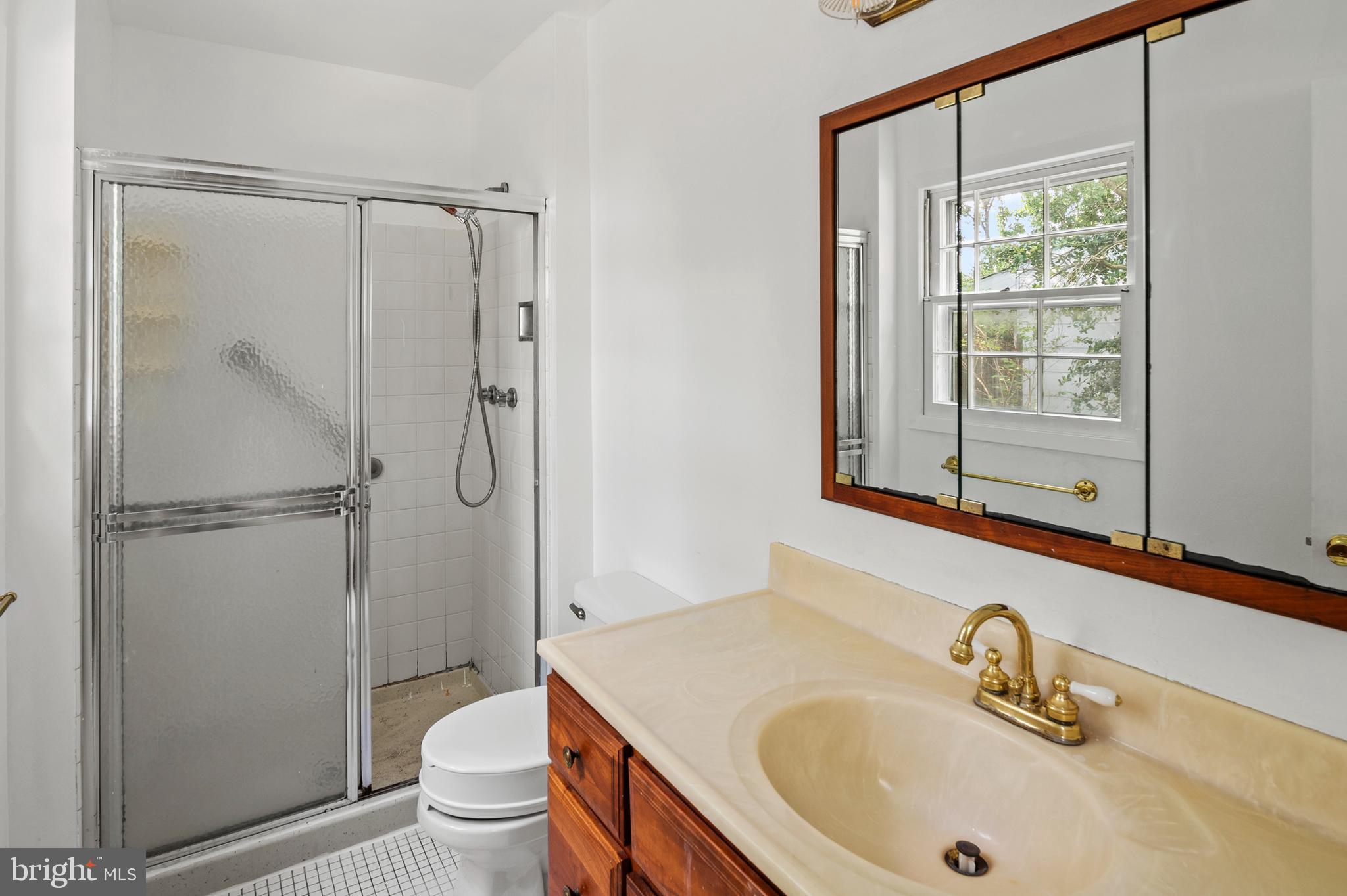 MONTPELIER - Residential