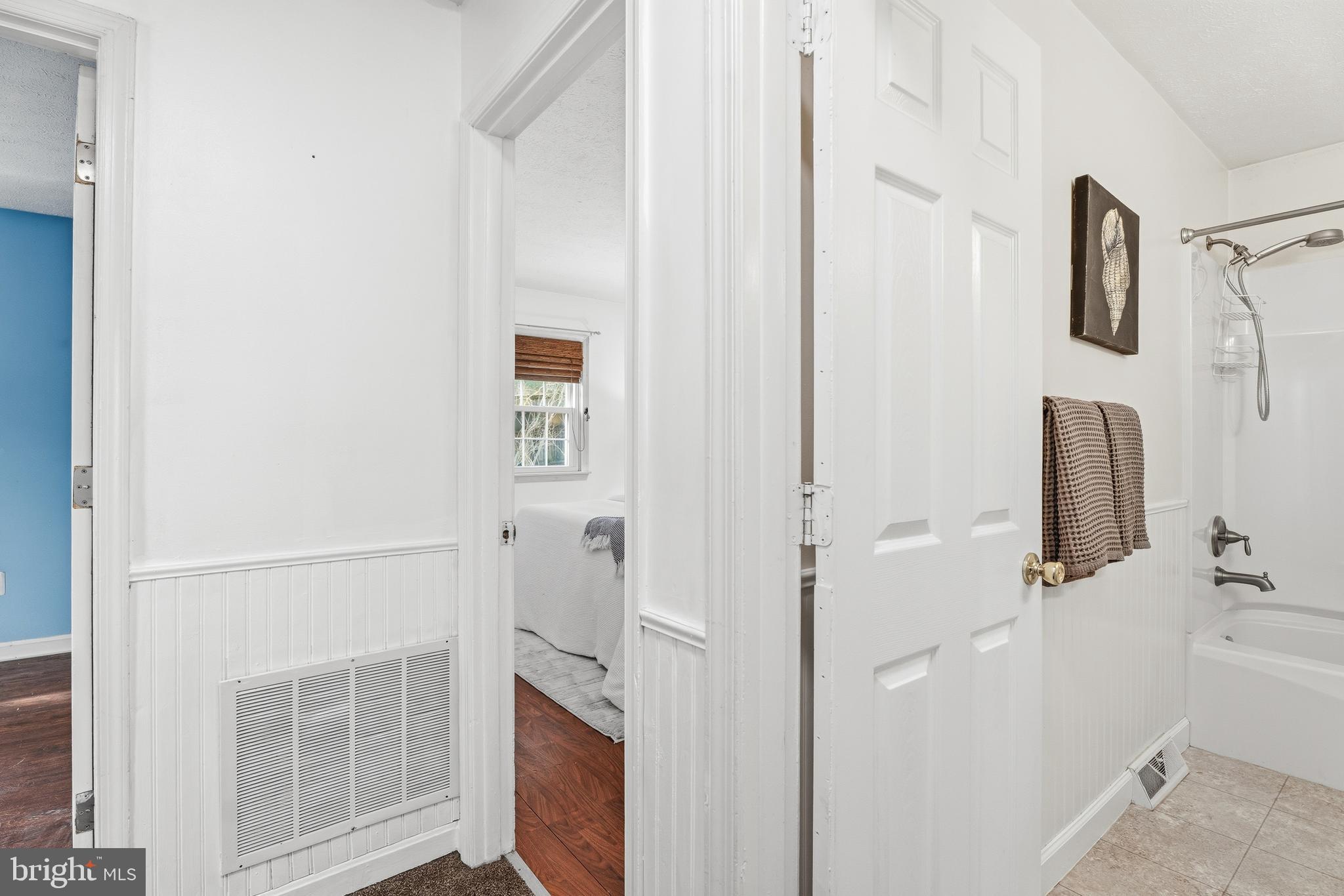 HAMPSTEAD - Residential