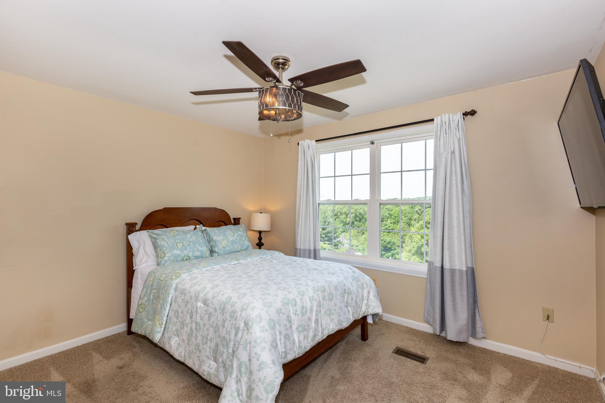 KELLYS DELIGHT - Residential