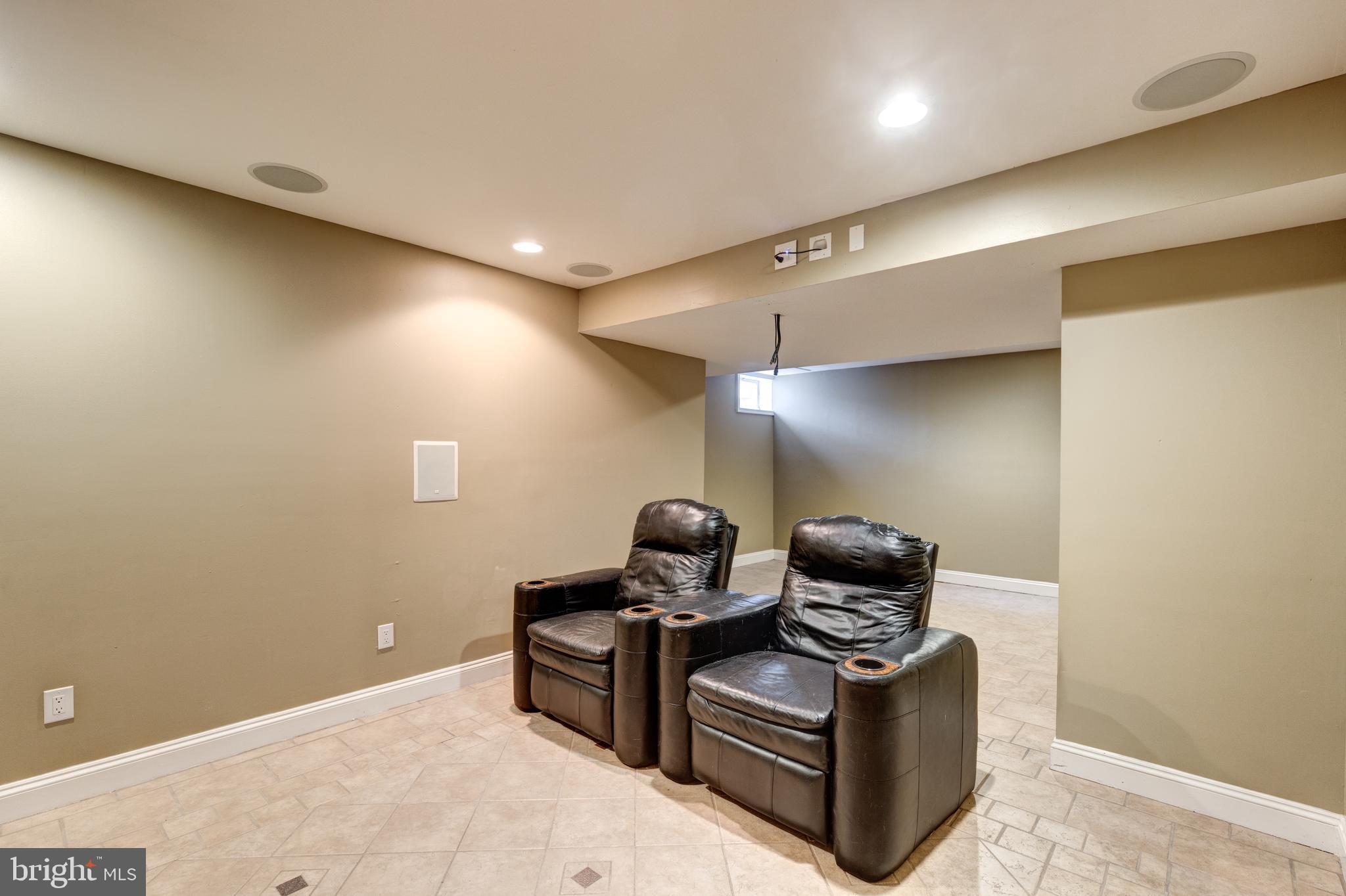 KELLYS DELIGHT - Residential