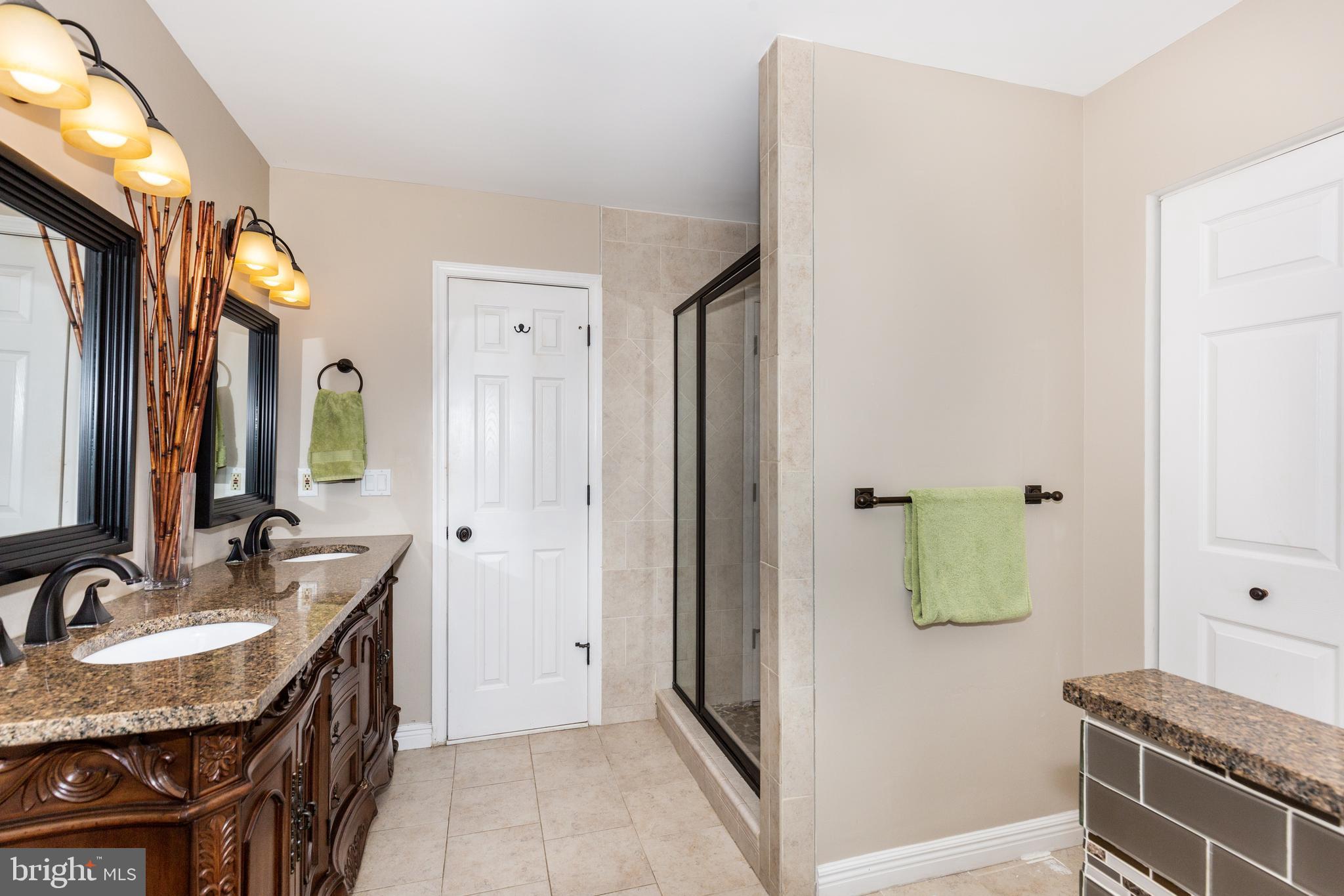 KELLYS DELIGHT - Residential