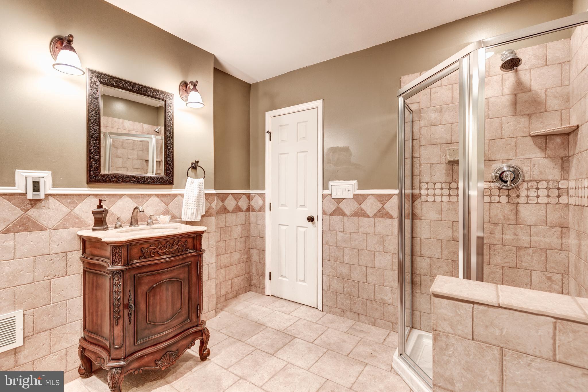 KELLYS DELIGHT - Residential