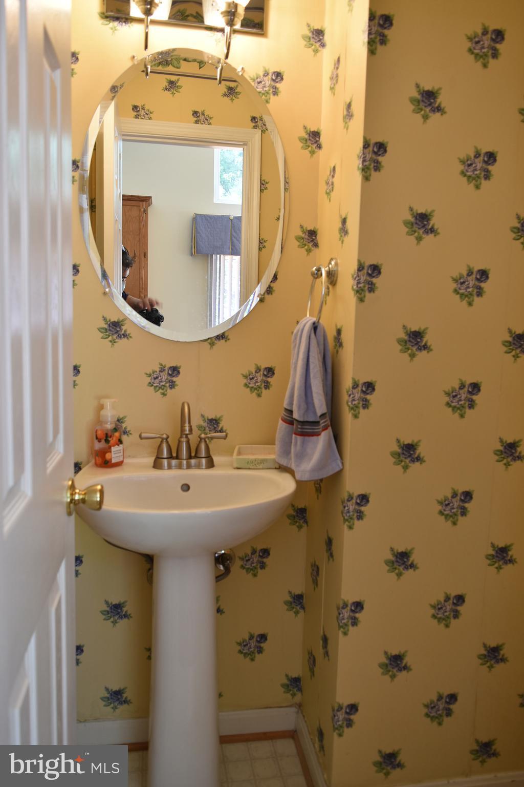 ARMISTEAD PARK - Residential Lease