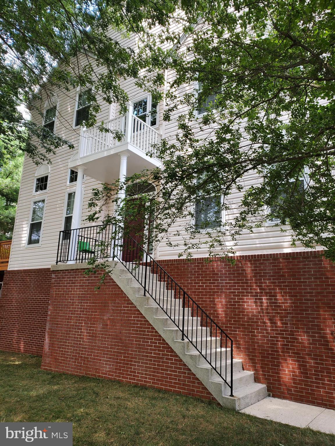 ARMISTEAD PARK - Residential Lease