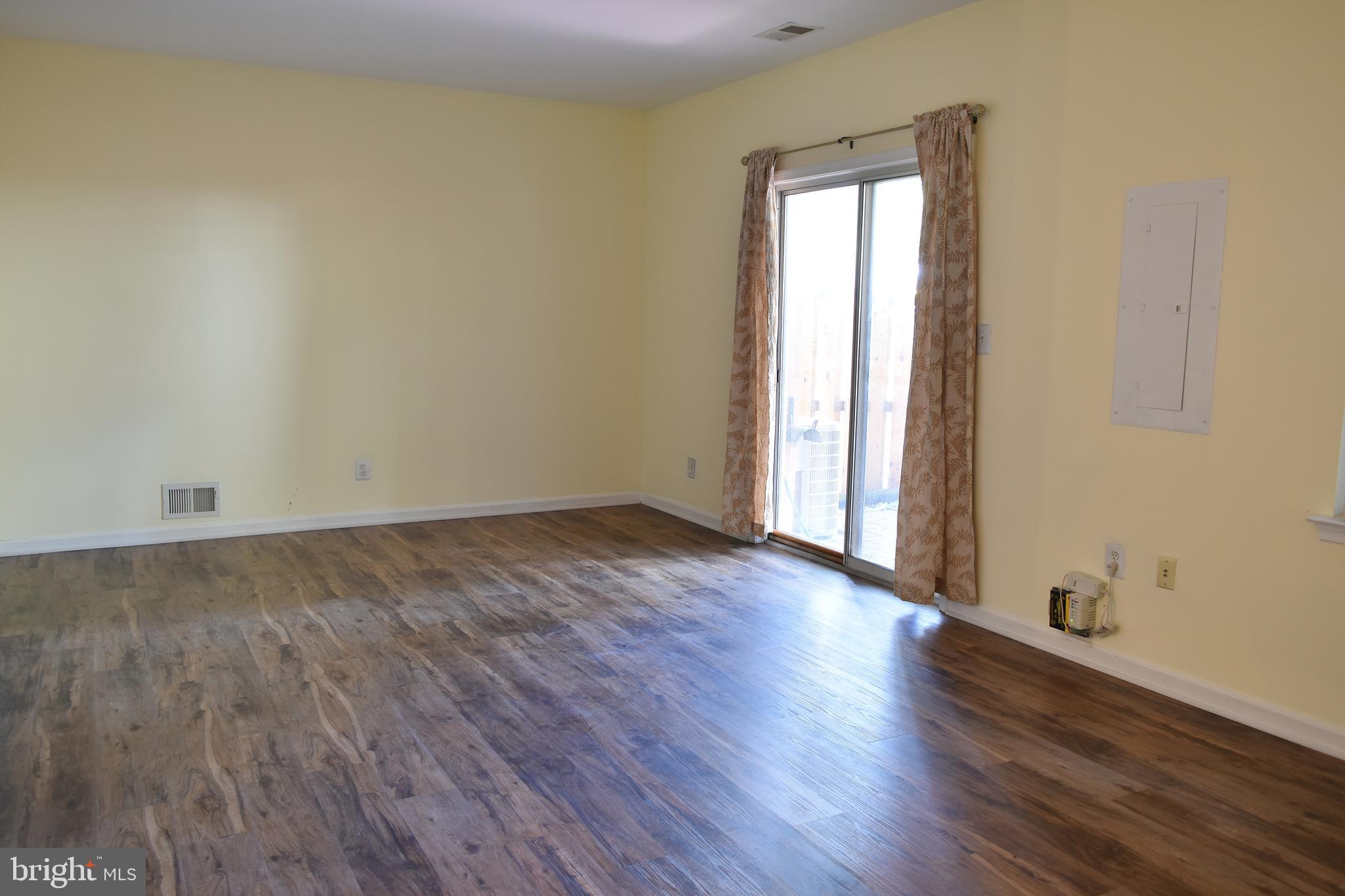 ARMISTEAD PARK - Residential Lease