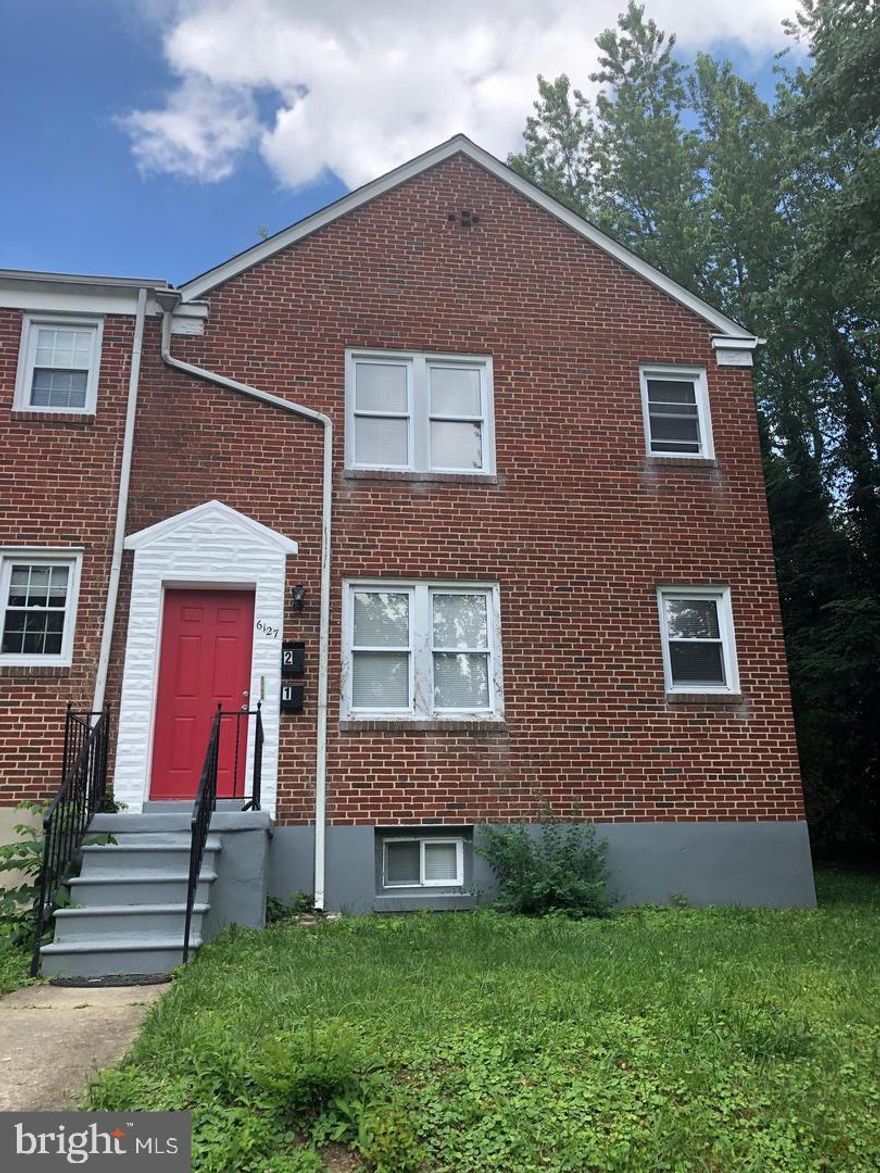 Updated everything in this newly renovated unit with easy access to the Towson area and 83 to Baltimore City. Enjoy the quiet neighborhood with nice yard space and comfortable living space and bedrooms. Unit #1 is approximately 748 sq ft. This is a main level unit not the entire home. Washer and Dryer included. Come check this unit out TODAY!
At least 2.5x monthly rent income required. Tenant must obtain renters insurance. Vouchers welcome!