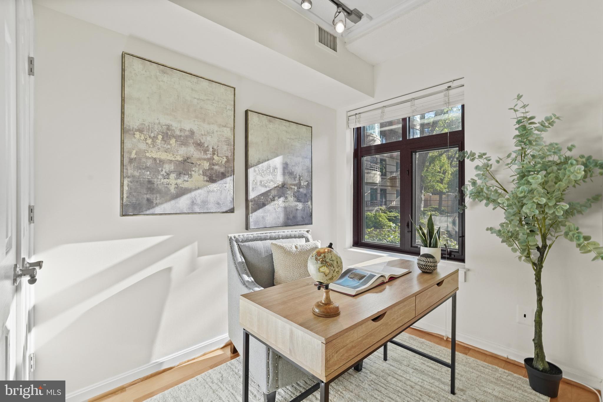CHARLESTON CONDO - Residential