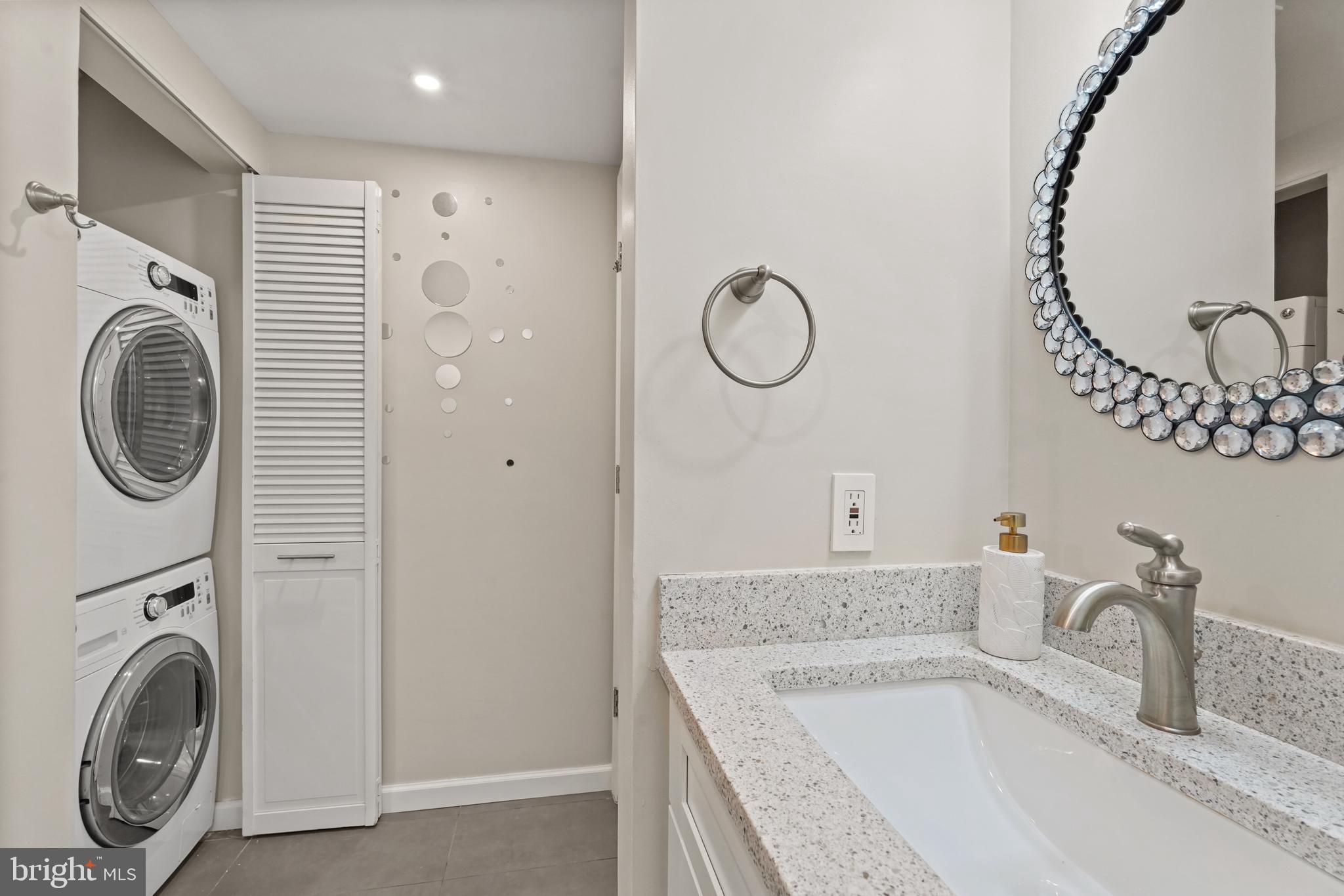 CHARLESTON CONDO - Residential