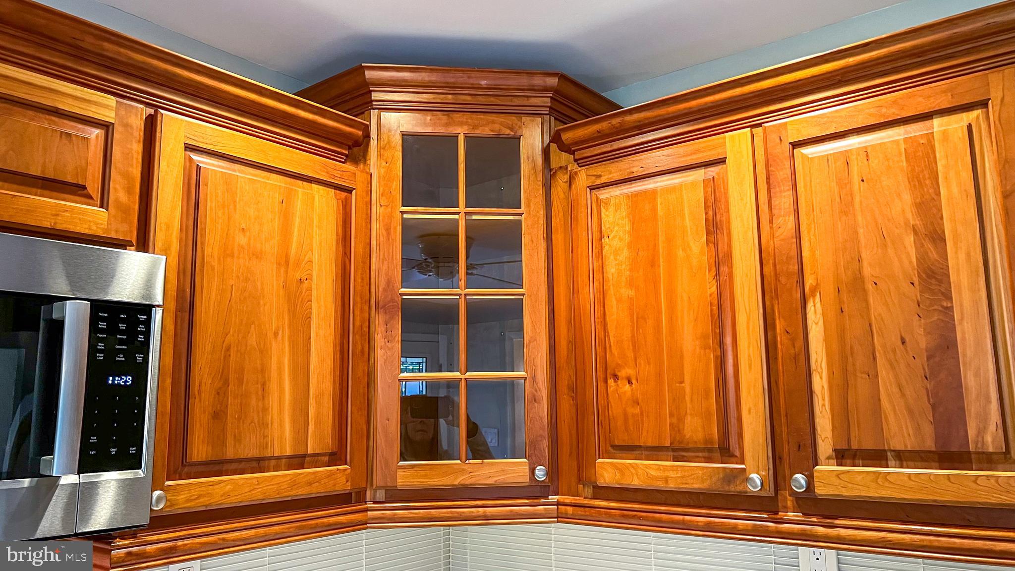 ROLLING KNOLLS - Residential