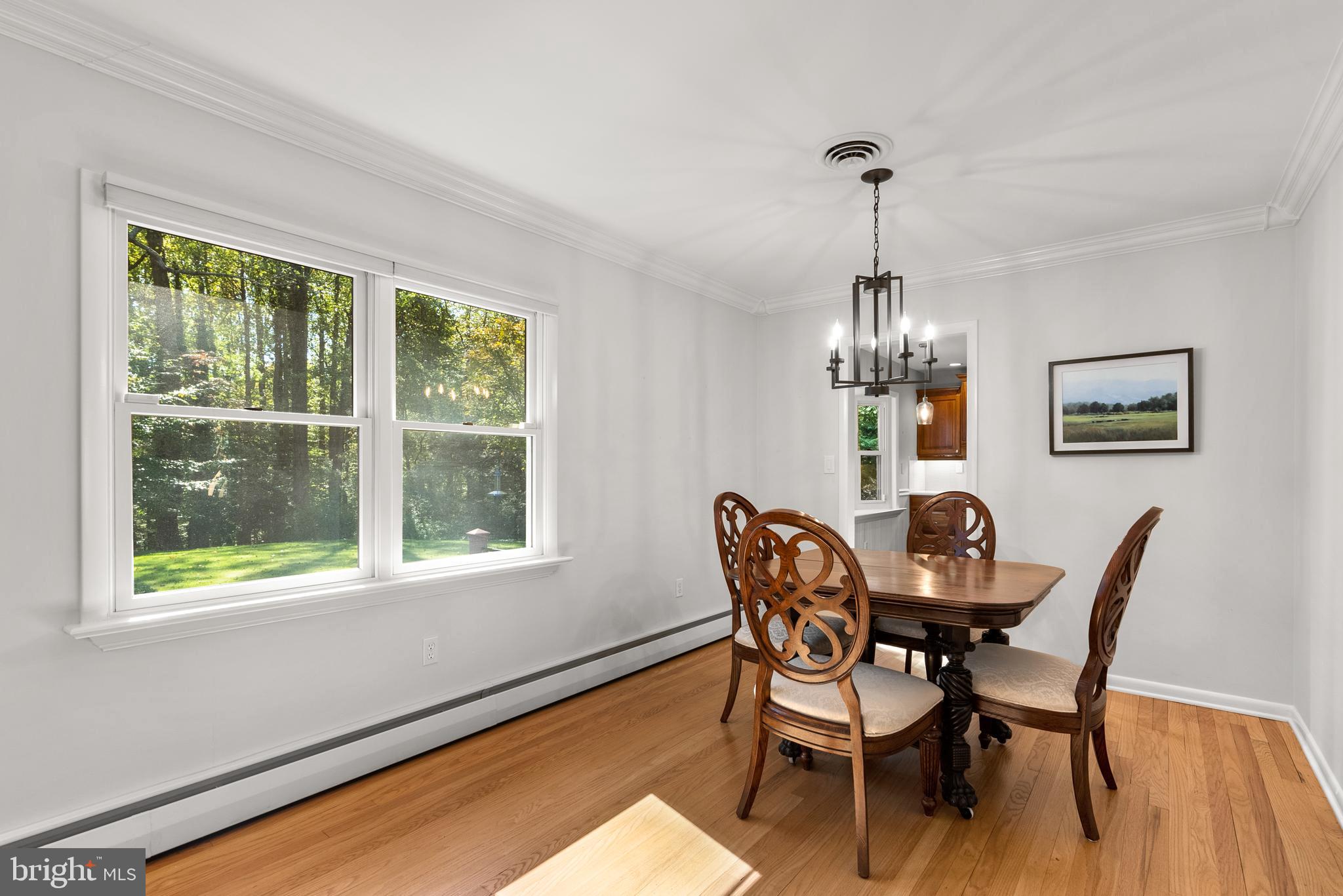 ROLLING KNOLLS - Residential