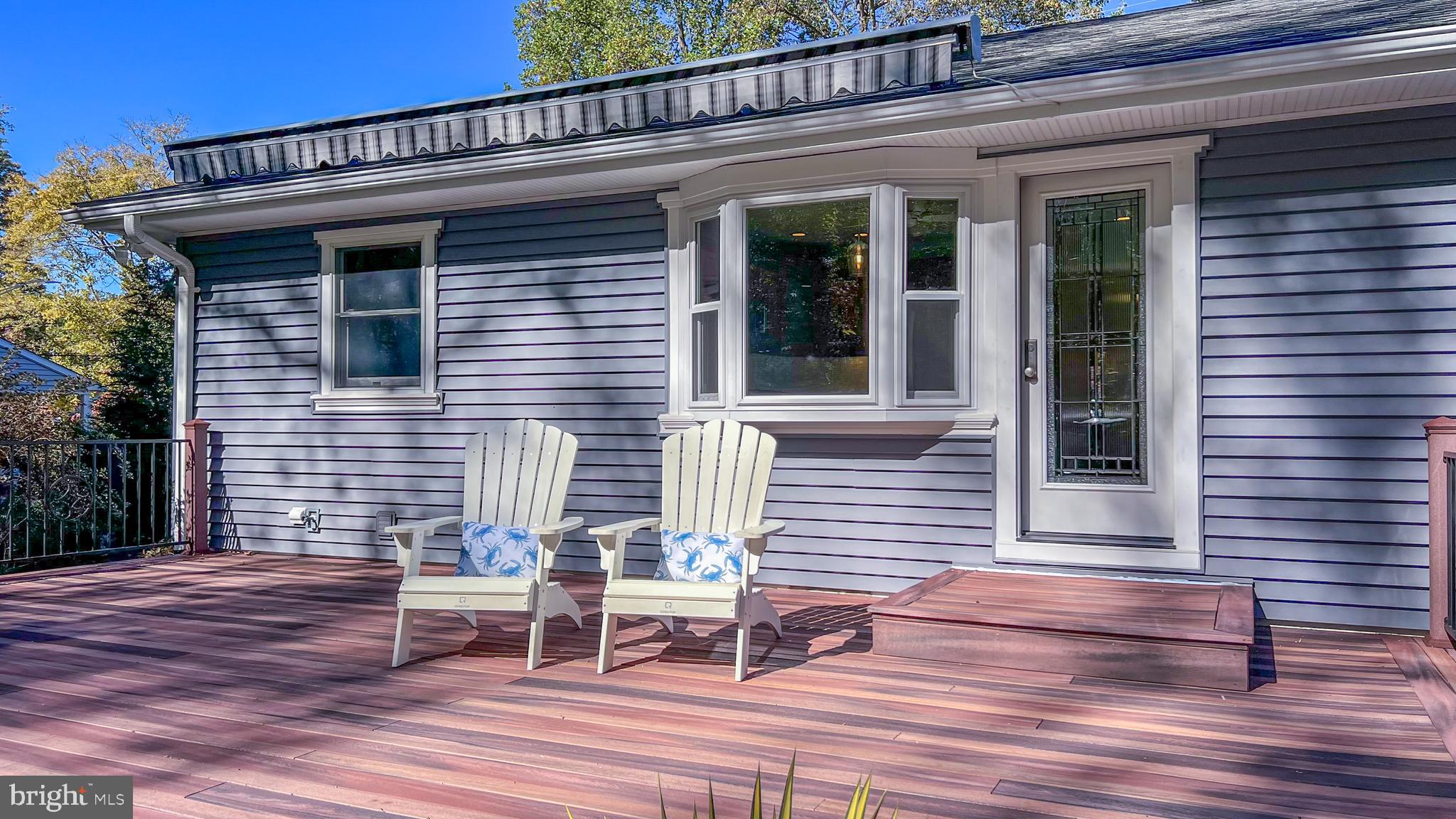 ROLLING KNOLLS - Residential