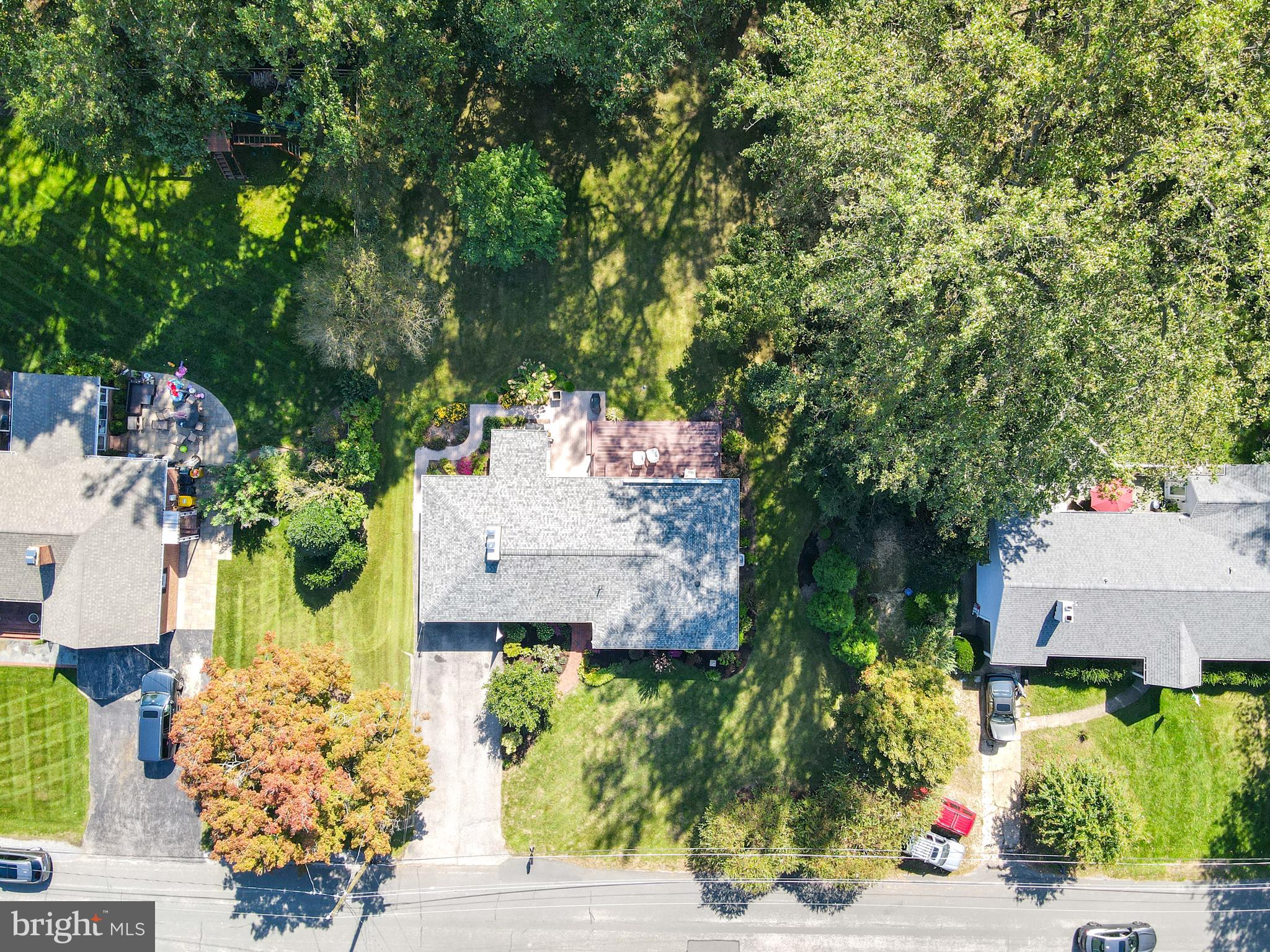 ROLLING KNOLLS - Residential