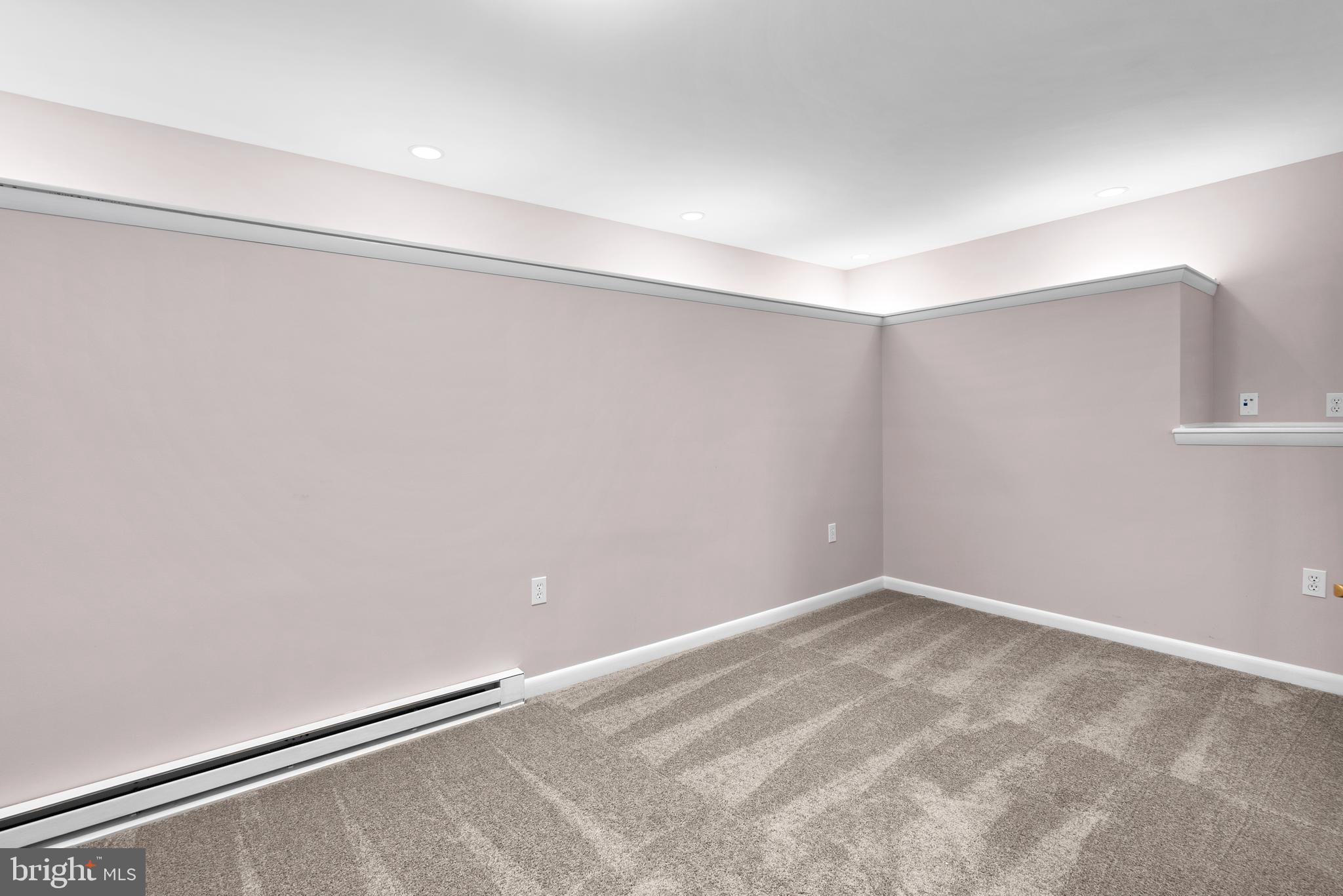 ROLLING KNOLLS - Residential