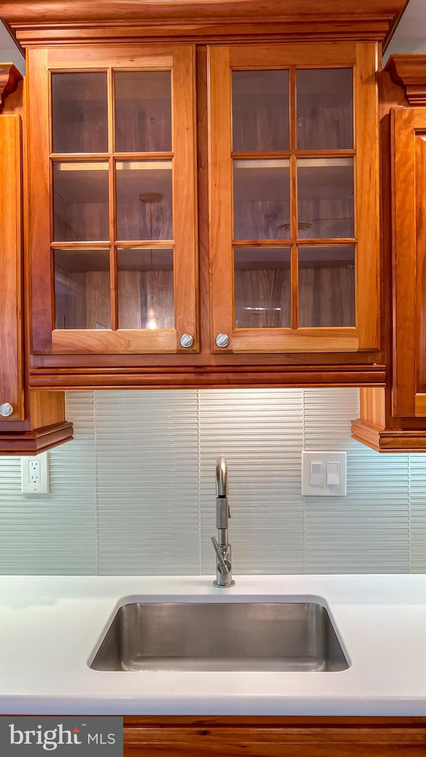 ROLLING KNOLLS - Residential