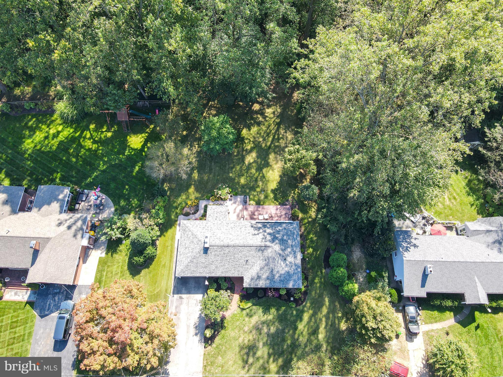 ROLLING KNOLLS - Residential